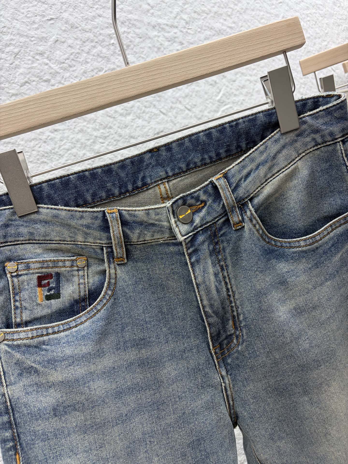 Fendi 2026 Men's Jeans Washed Blue Brown Logo Denim 738154