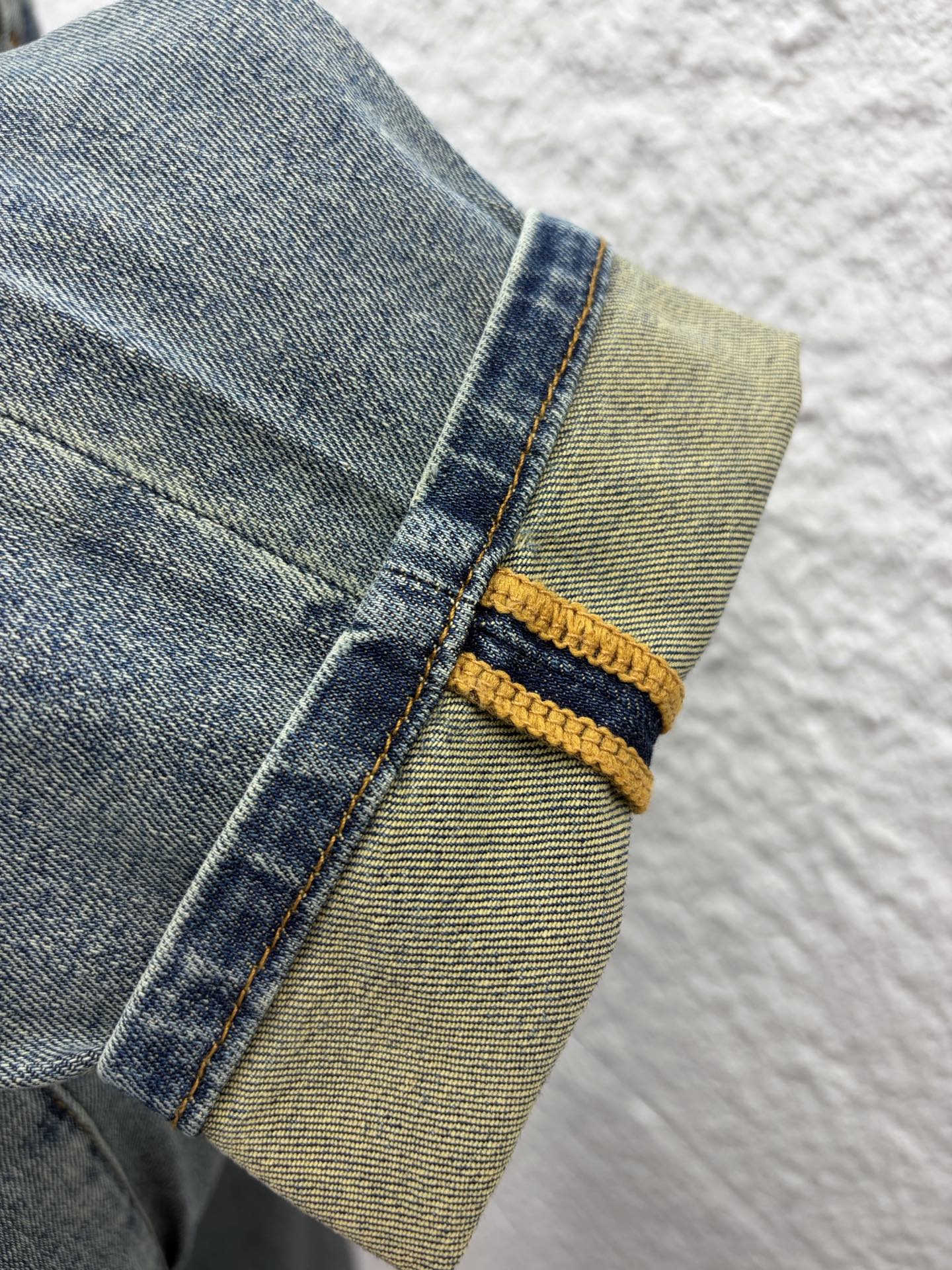 Fendi 2026 Men's Jeans Washed Blue Denim 738156