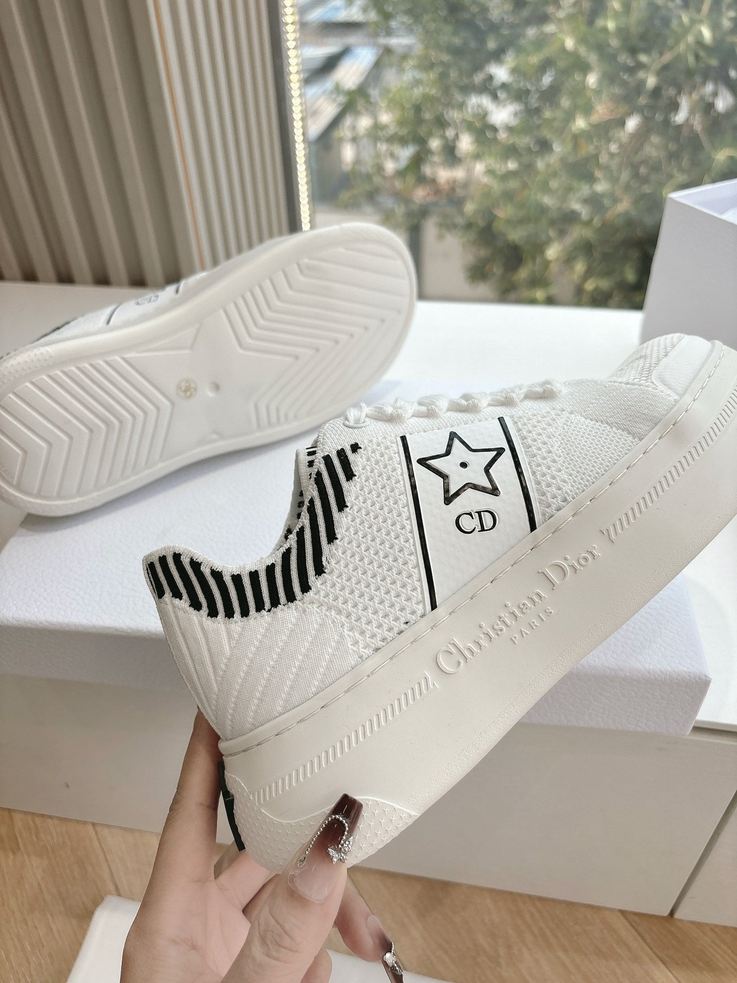 CD 26s Sneaker 45 White Canvas Cowhide 648334