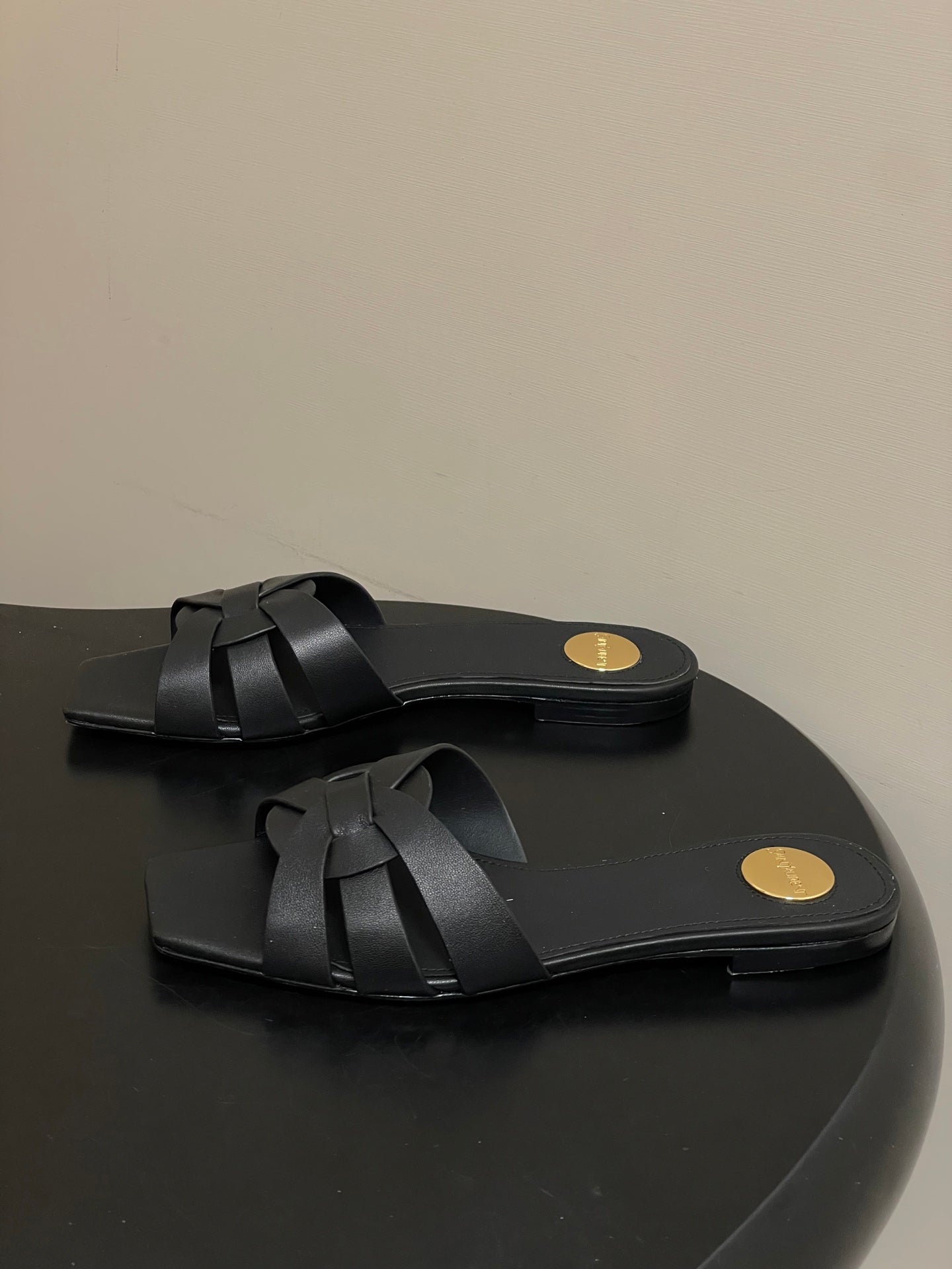 YSL 26ss Melody Stiletto Flat Slippers Calfskin