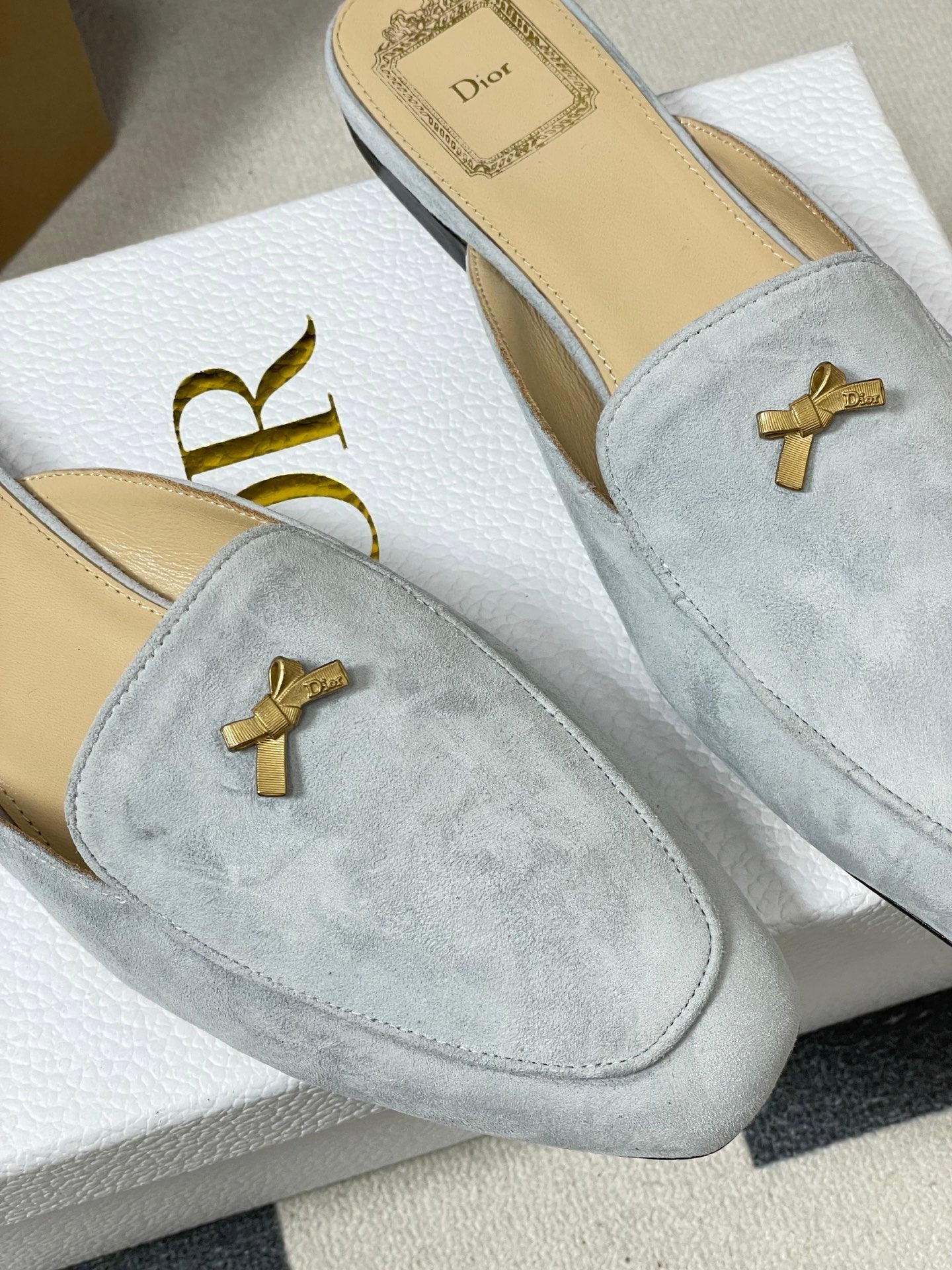 CD 26 Bow Mules Baby Blue Beige Suede Cowhide 632593