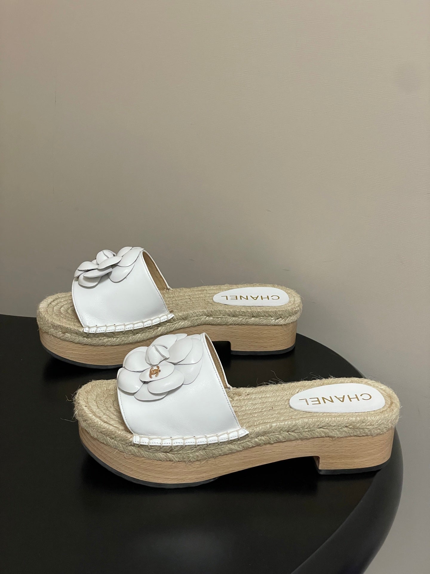CC 26s Camellia Slippers Beige White Rope Smooth Leather 649401