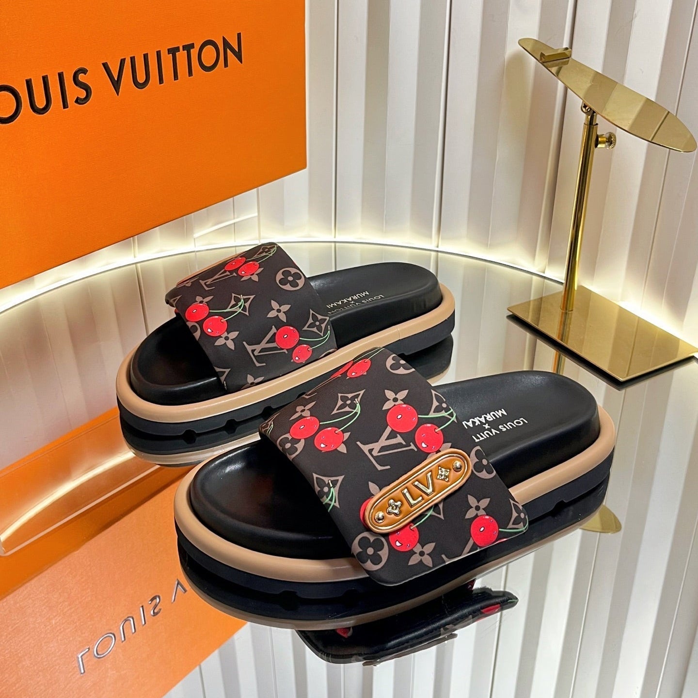 LV 26s Slippers Black Red Fabric Sheepskin 616350