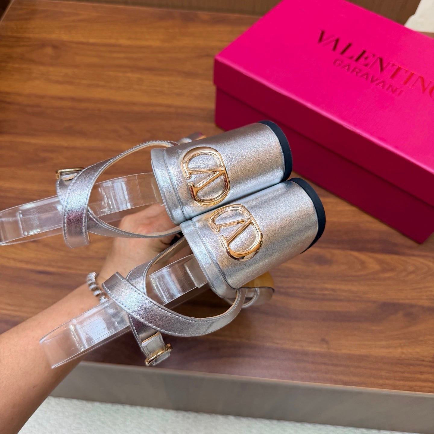 Valentino 2026 VLogo Signature Metallic Leather Block Heel 80mm Sandals Grained Leather 871027