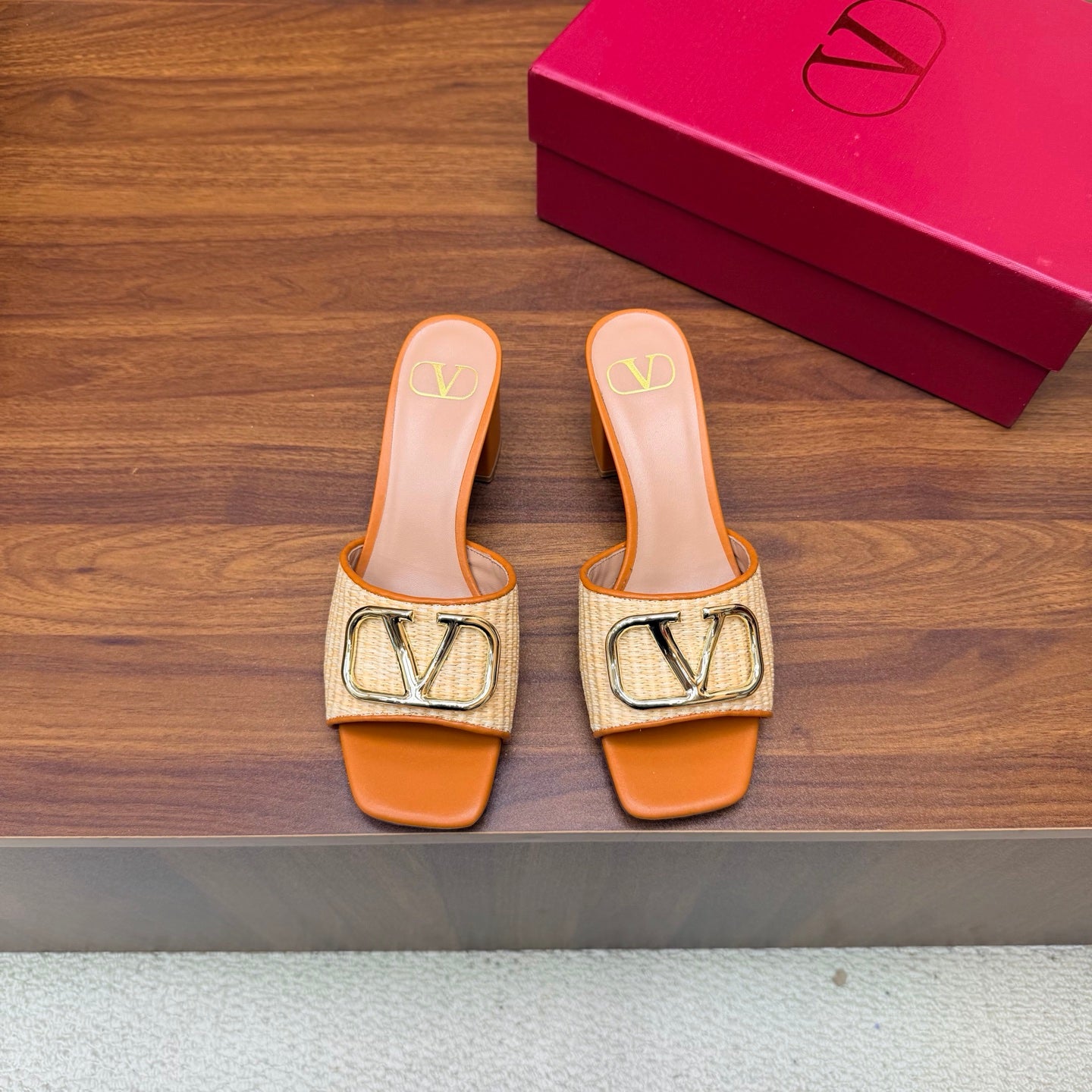 Valentino 2026 VLogo Signature Raffia Block Heel Sandal Woven Calfskin 871040