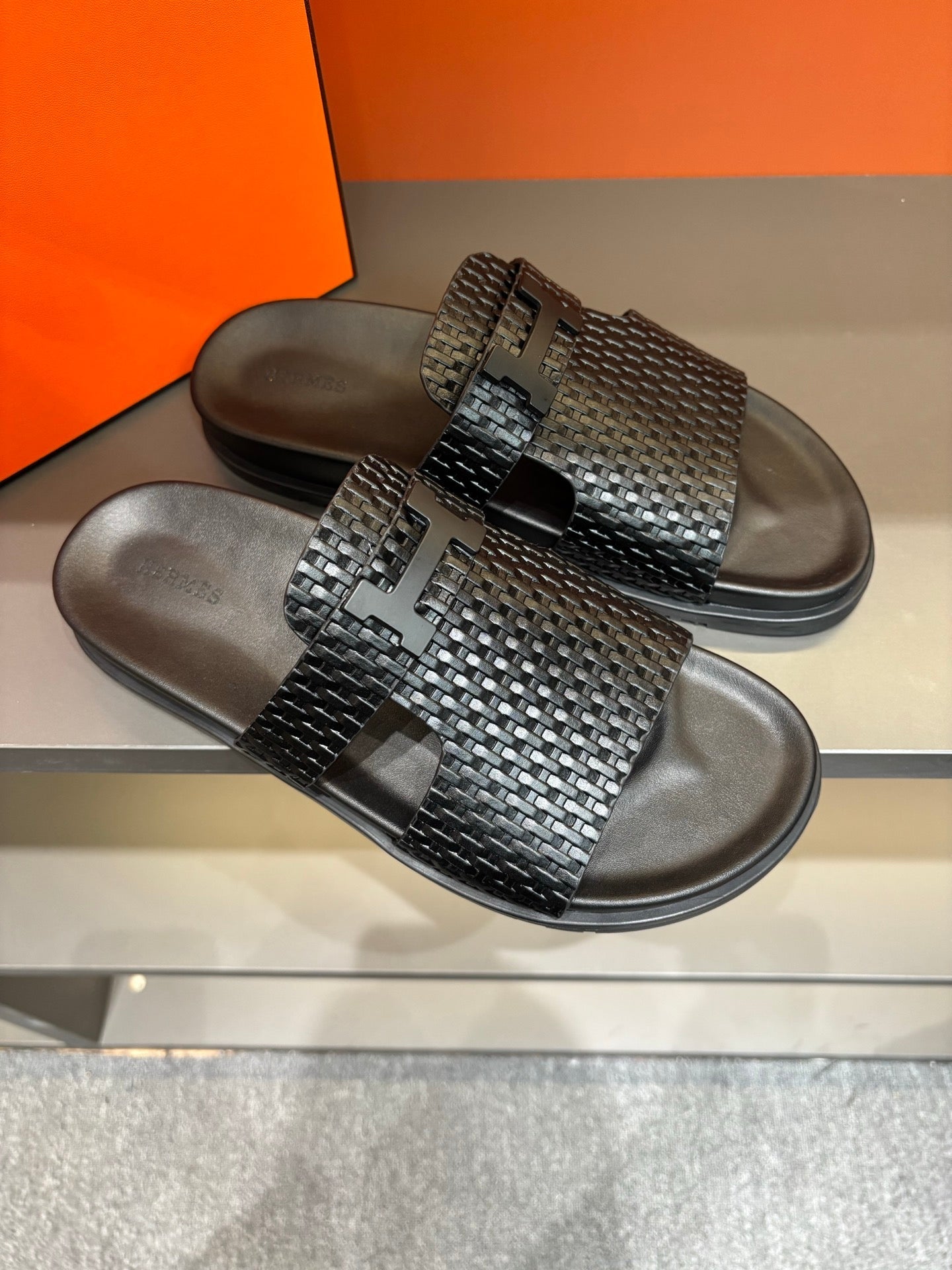 HM Men's 25 Slide Black Sheepskin 639760