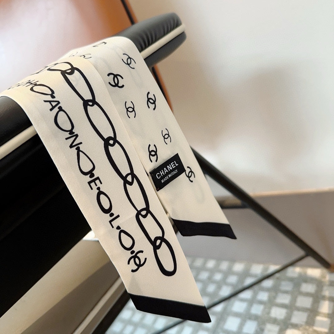 CC Slim Bandeau 120 CM In White Black Silk Twill  166317