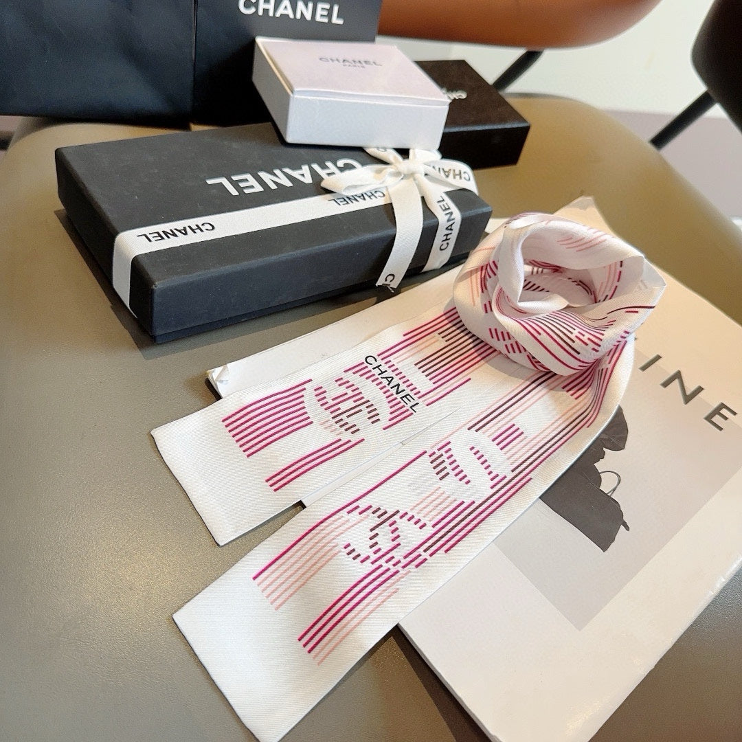 CC Slim Bandeau 120 CM In White Mix Pink Silk Twill  254682