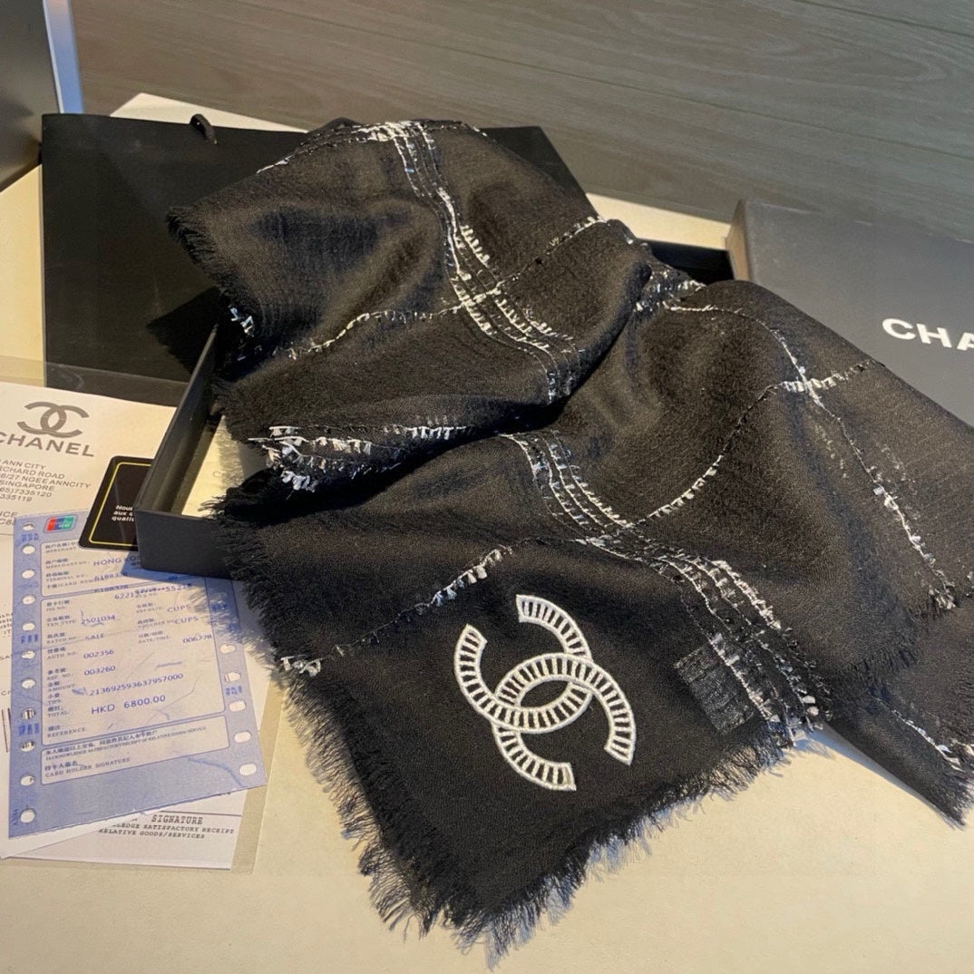 CC Scarf 200 CM In Black With White Stripes Cashmere 385514