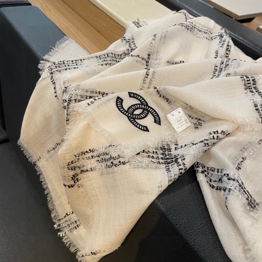 CC Scarf 200 CM In White With Black Stripes Cashmere 385515