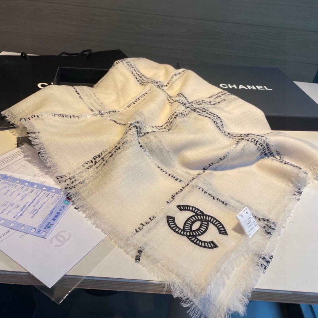 CC Scarf 200 CM In White With Black Stripes Cashmere 385515