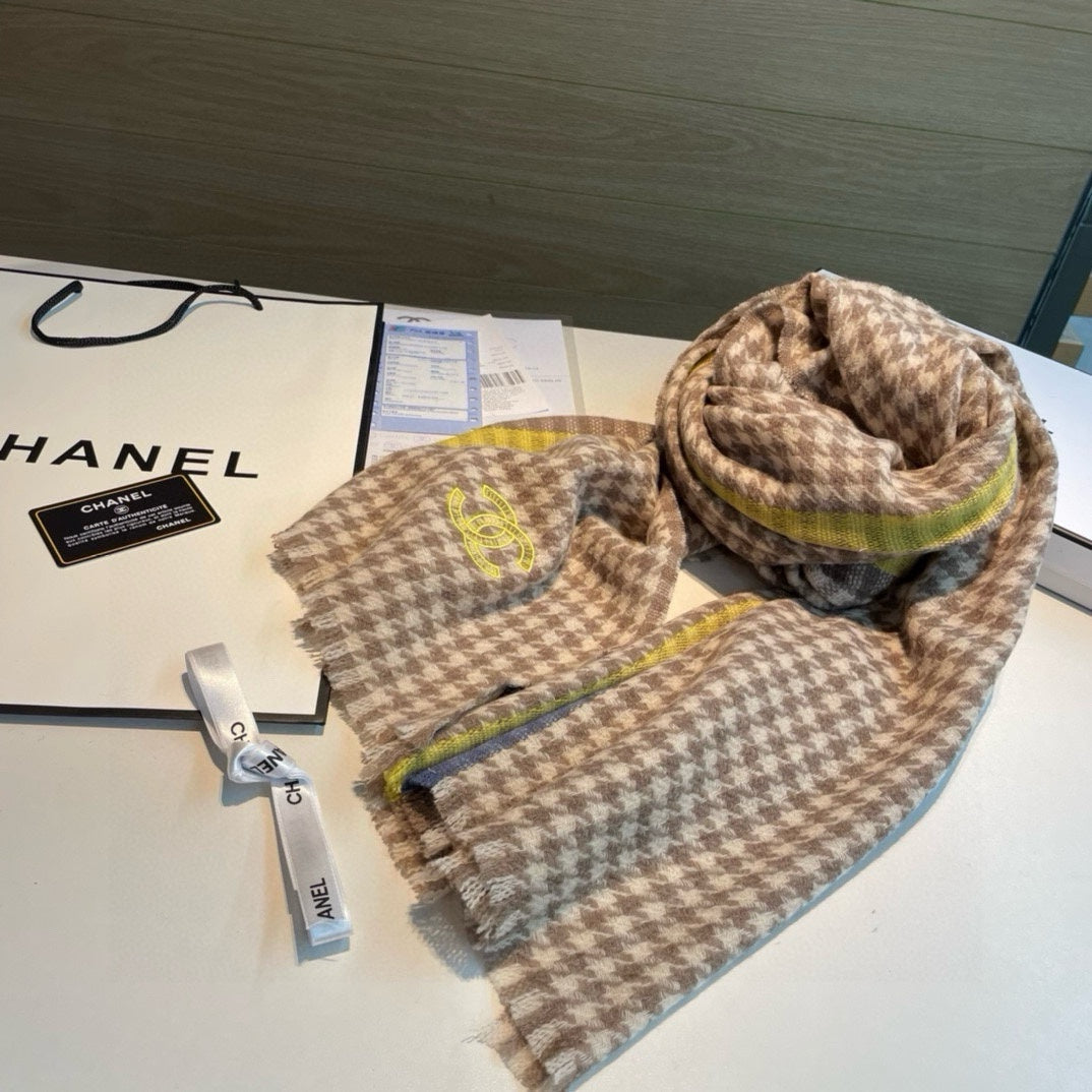 CC Scarf 190 CM In Brown White Mix Yellow Serrated Shape Cashmere 387911