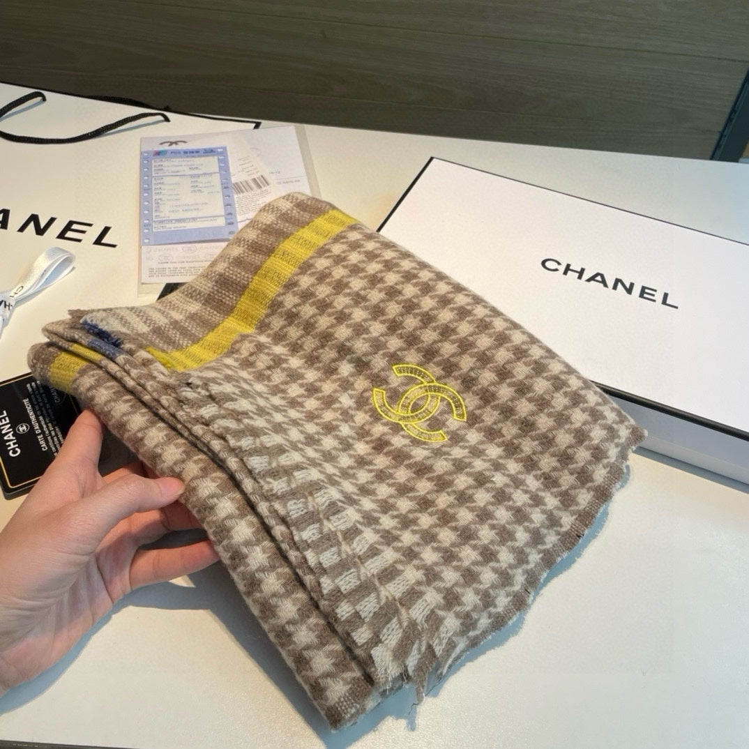 CC Scarf 190 CM In Brown White Mix Yellow Serrated Shape Cashmere 387911