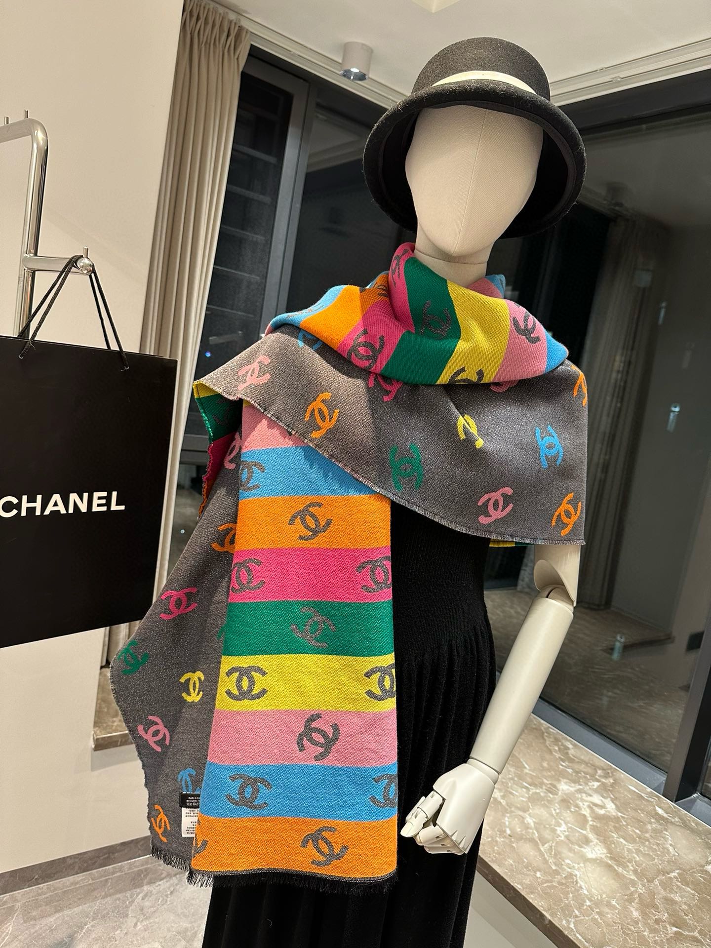 CC Scarf 180 CM In Black Mix Rainbow Cashmere And Wool Mix Mulberry Silk 401988