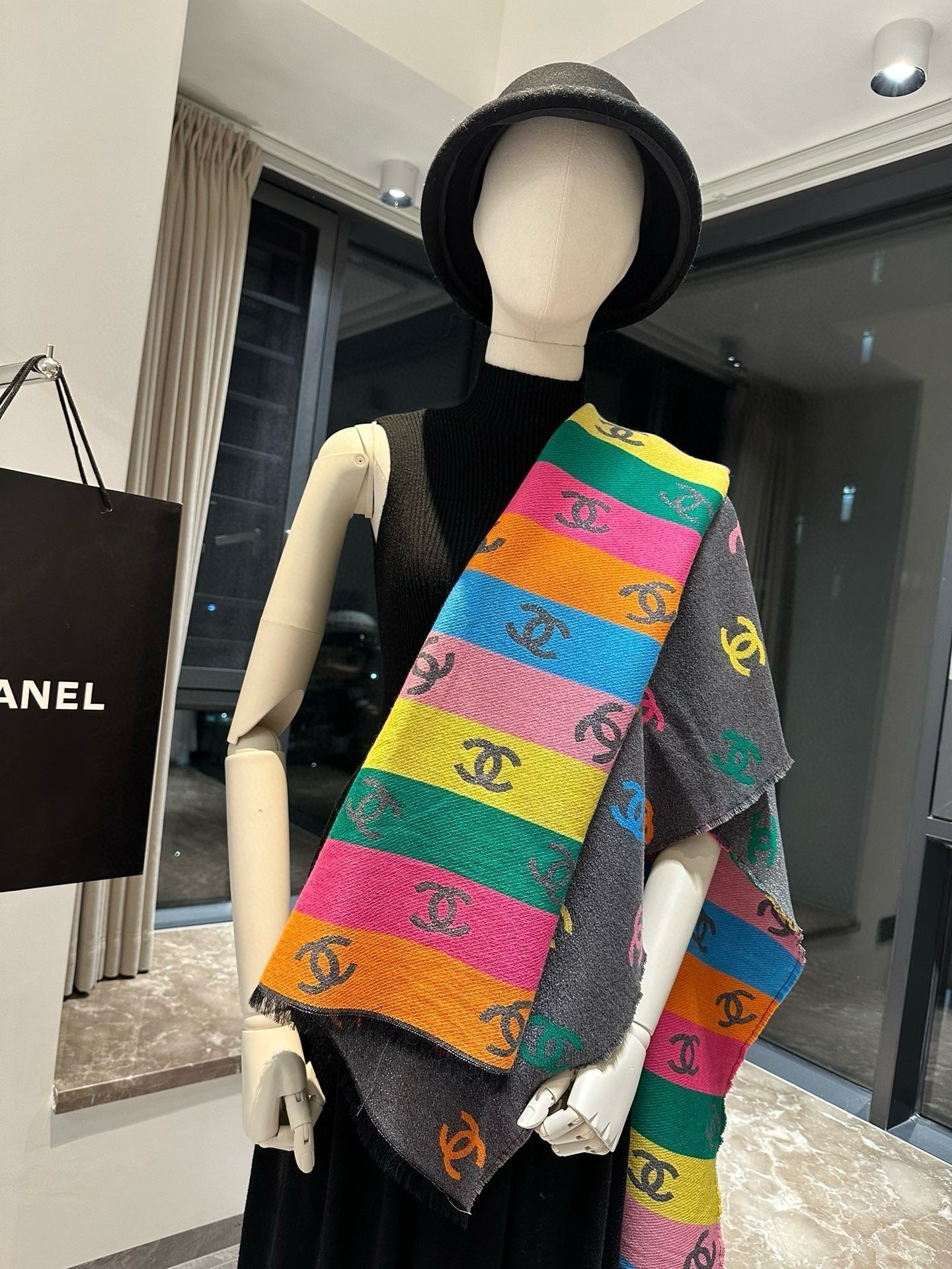 CC Scarf 180 CM In Black Mix Rainbow Cashmere And Wool Mix Mulberry Silk 401988
