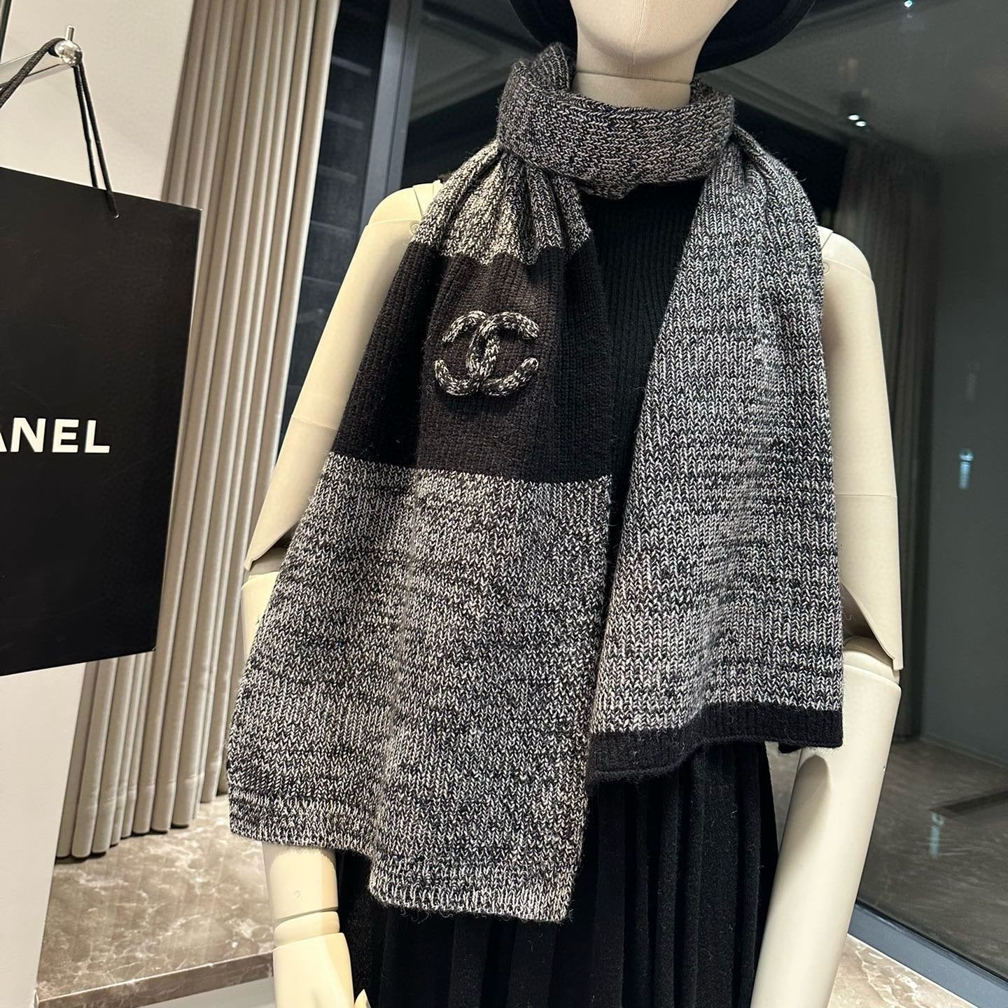 CC Scarf 200 CM In Black Cashmere 403783
