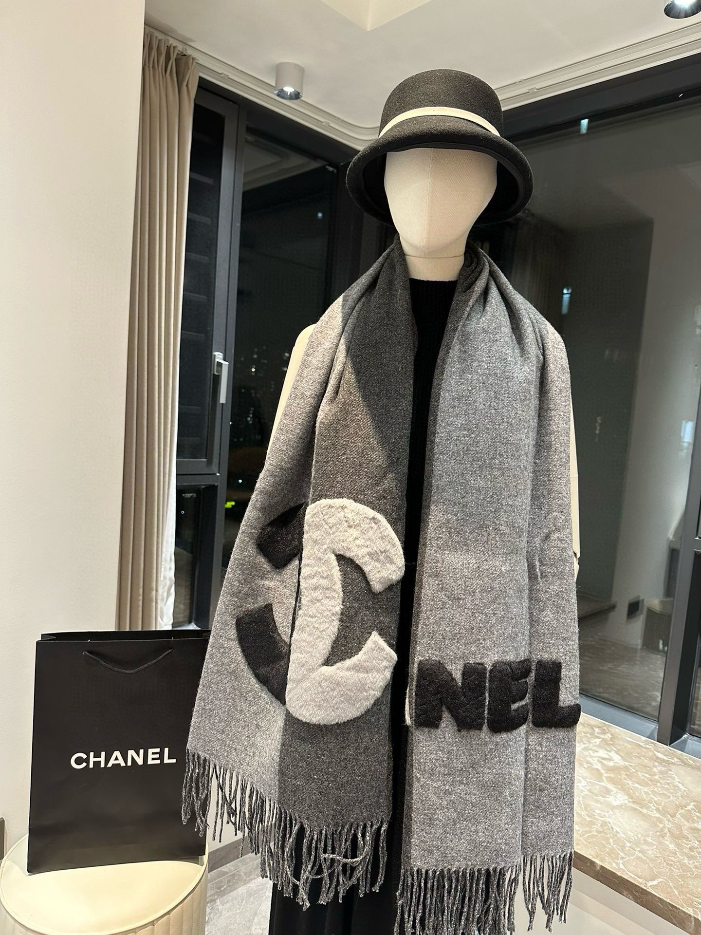 CC Scarf 200 CM In Dark Grey Mix Light Grey Fleece Wool 405153