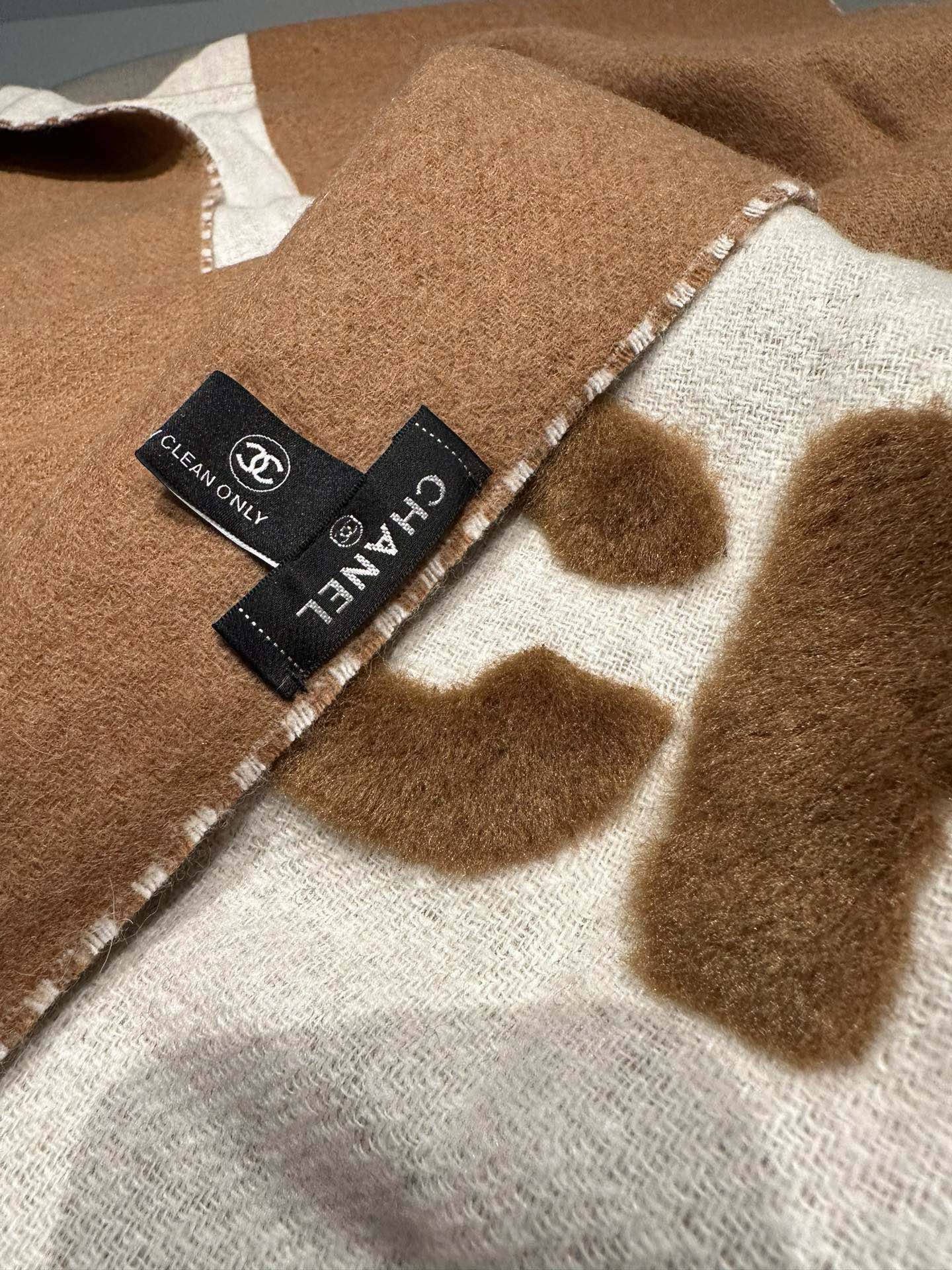 CC Scarf 200 CM In Brown Mix White Fleece Wool  405154
