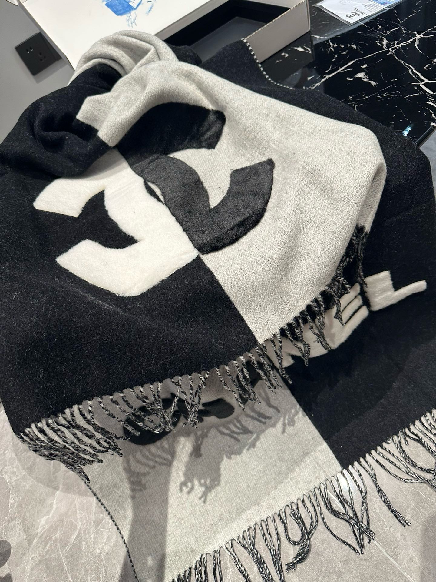 CC Scarf 200 CM In Black Mix White Fleece Wool  405155