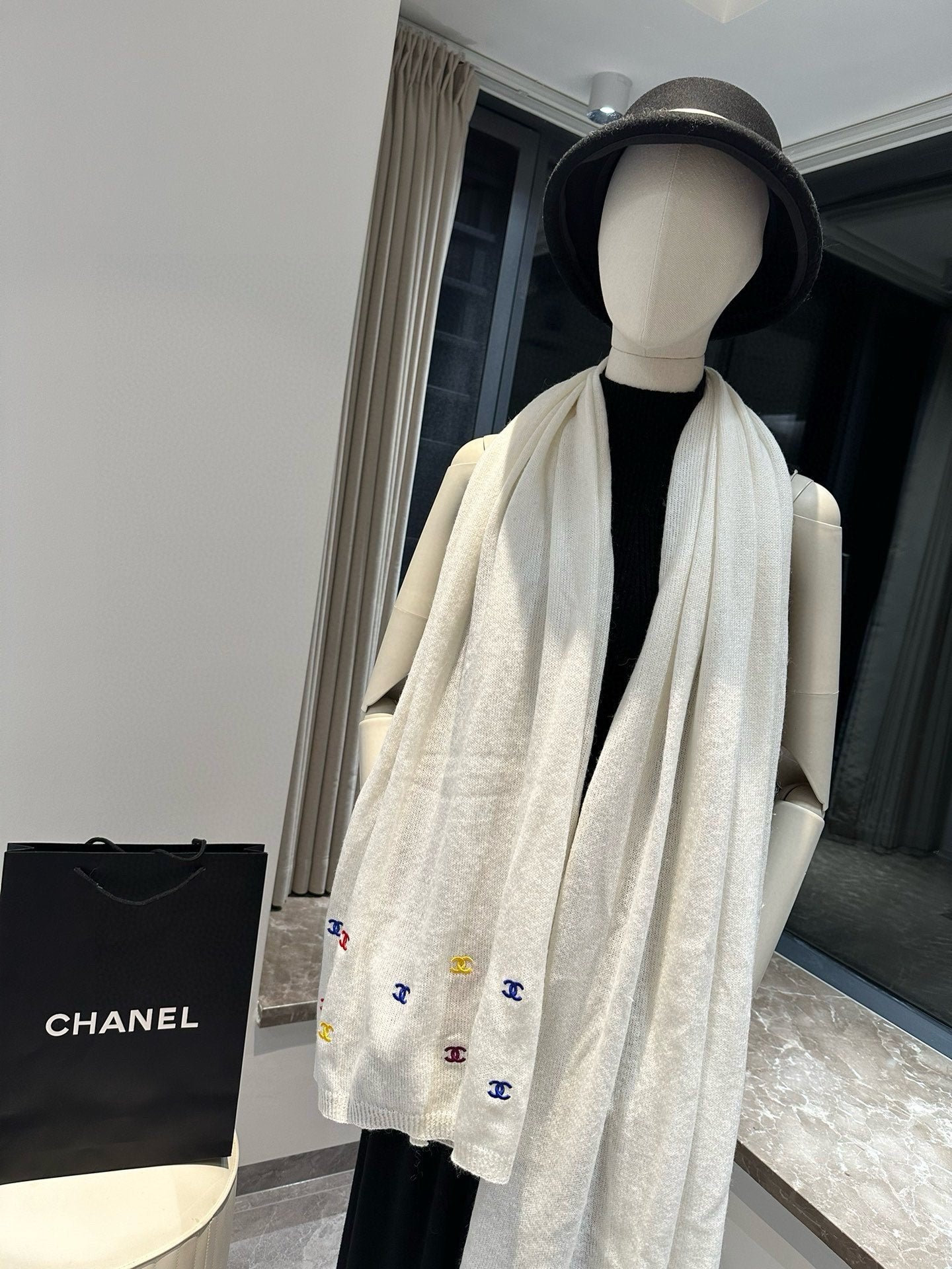 CC Scarf 195 CM In White Colorful Cashmere 418286