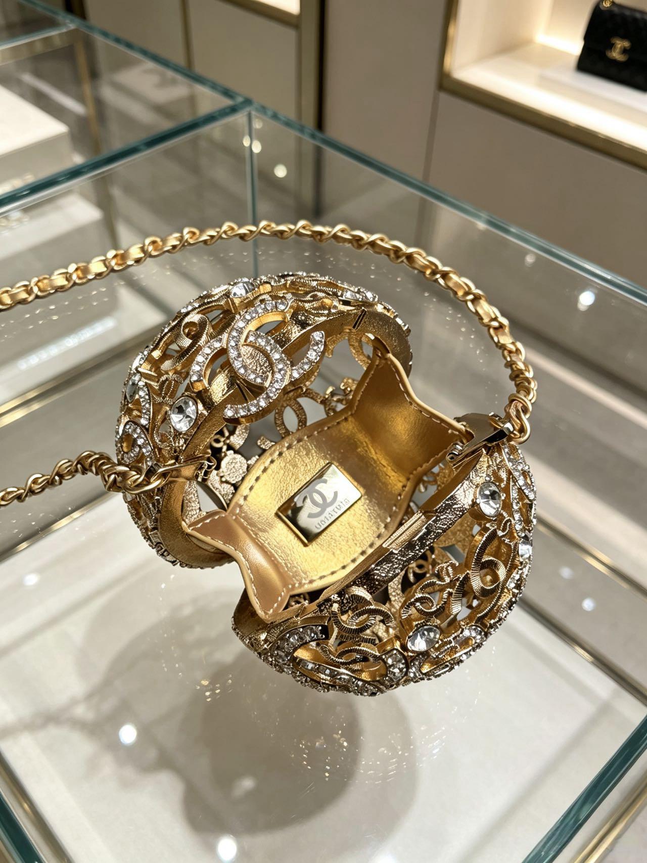 Chane 2026 Gold Openwork Spherical Evening Bag