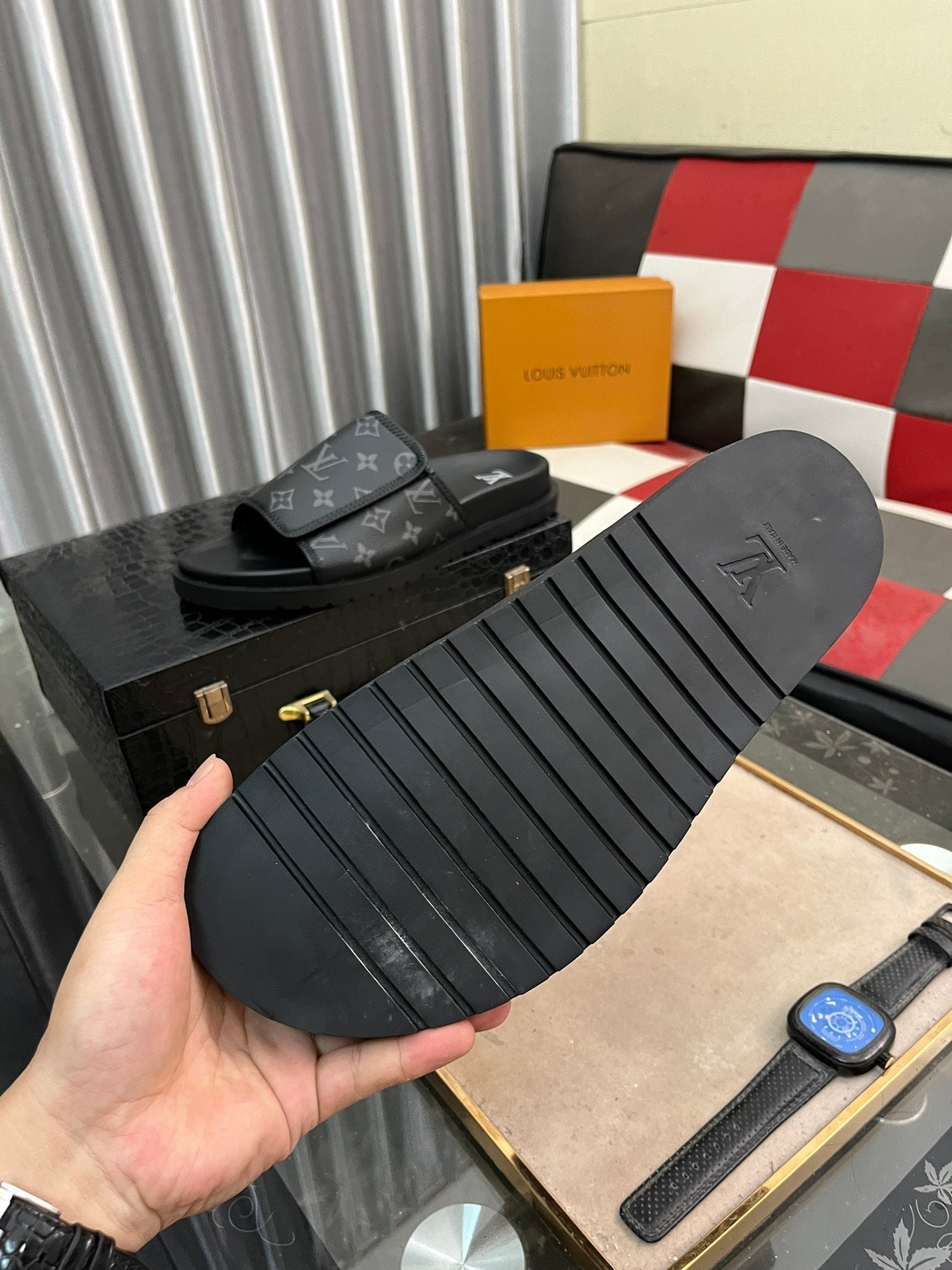 WATERFRONT MULE IN BLACK MONOGRAM RUBBER