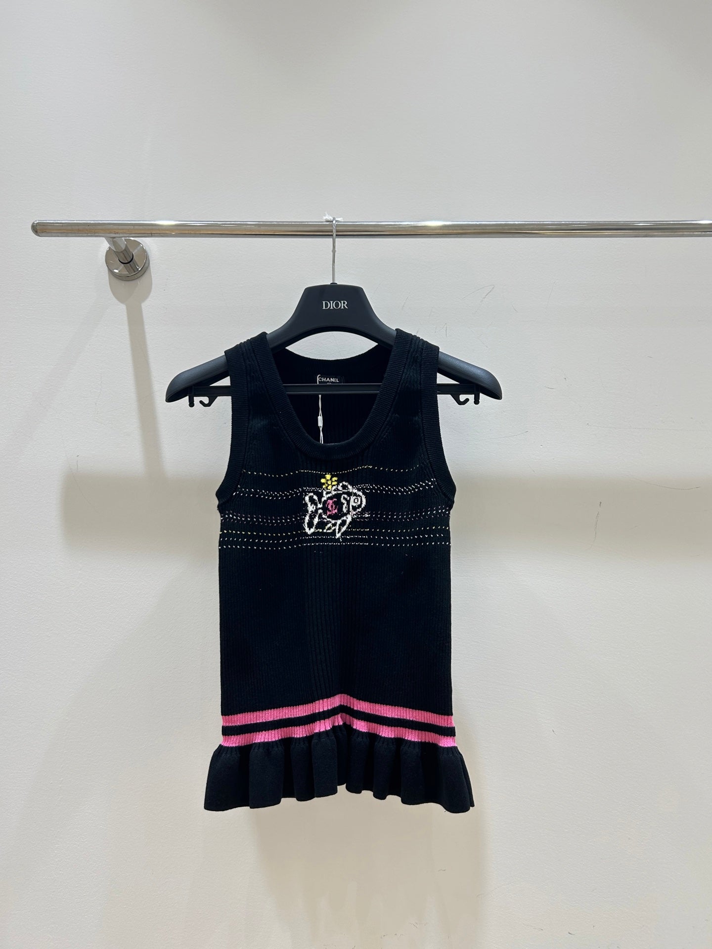 Chanel 2026 Embroidered Ruffled Knit Vest Cashmere 167238