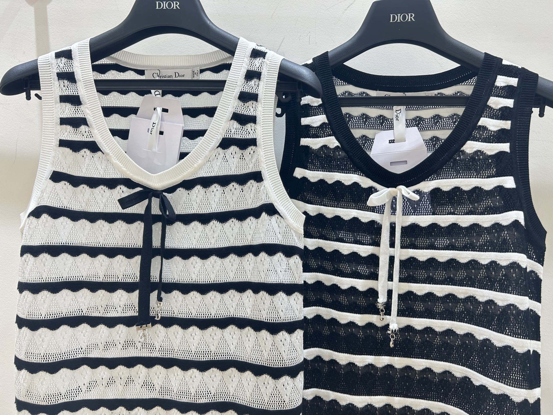 Dior 2026 Knit Vest Black And White Bow Detail Tencel 479351