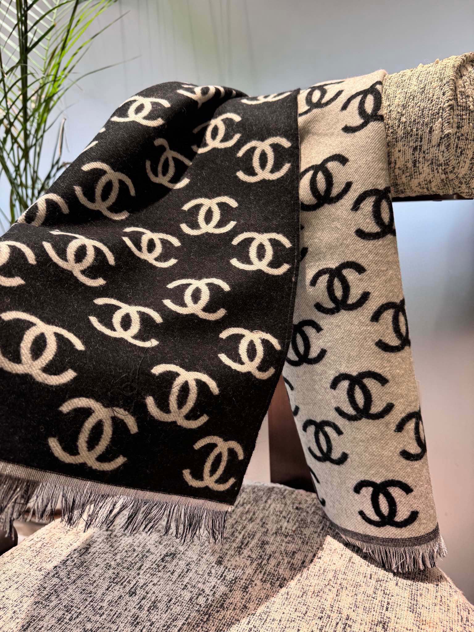 CC Scarf 180 CM In Black Mix Light Grey Print Logo Wool And Cashmere 359270