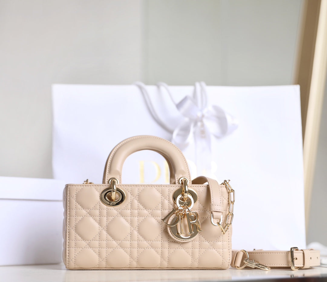 SMALL LADY D-JOY 22 LAMBSKIN