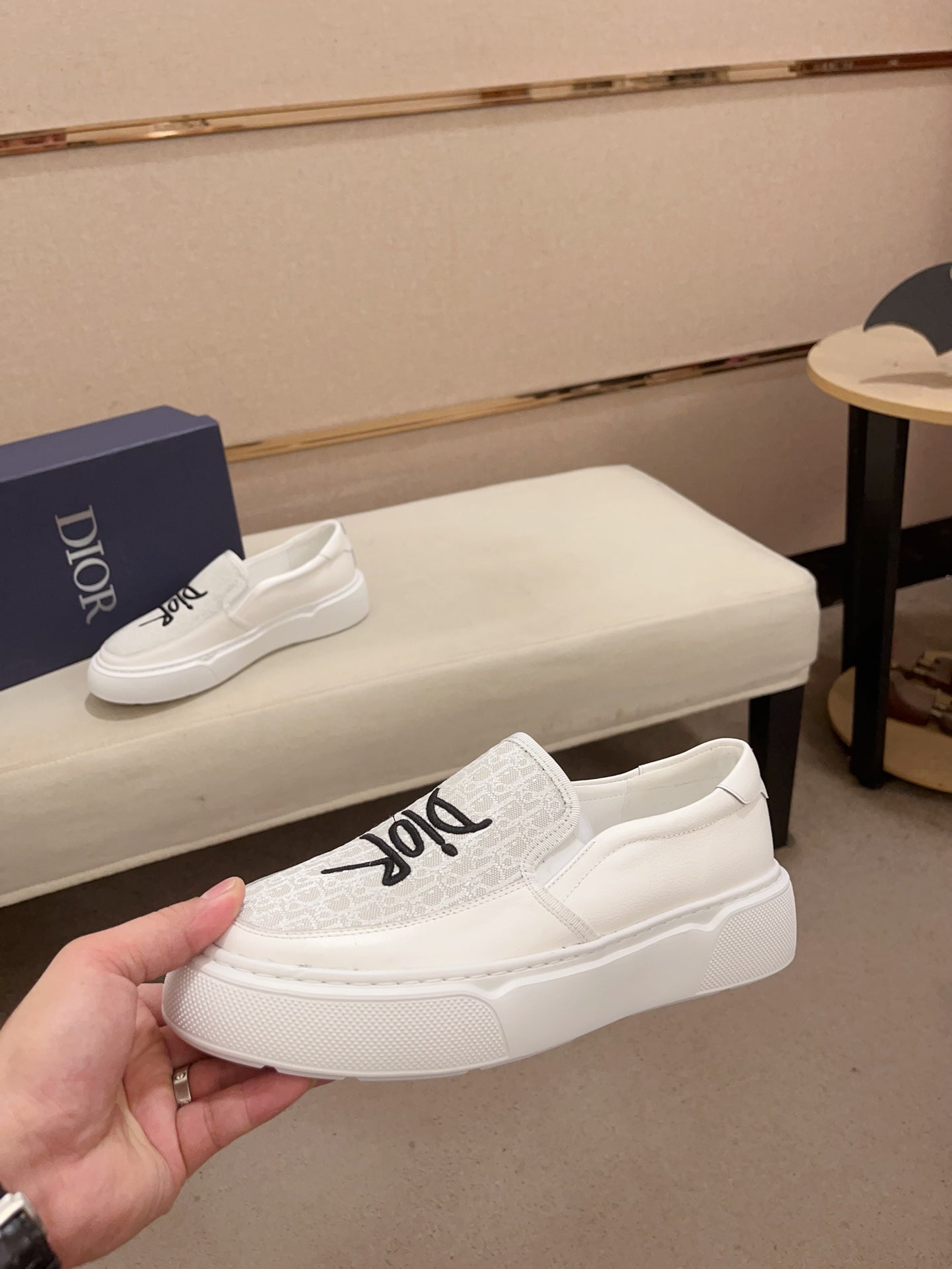 CD B23 SLIP ON WHITE CALFSKIN AND JACQUARD