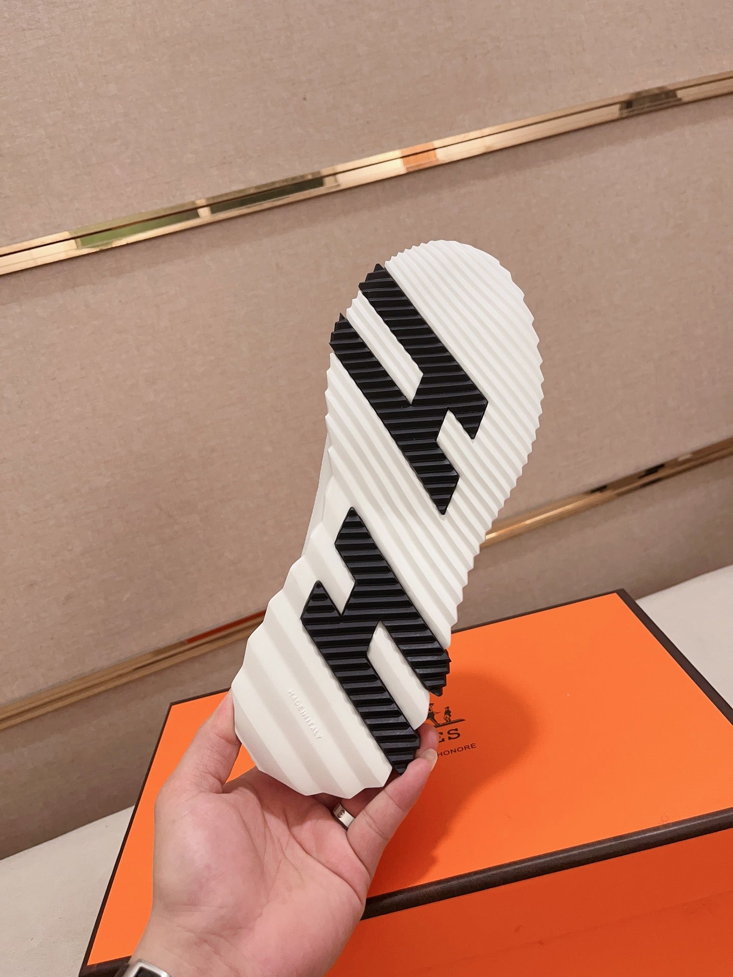 HM BOUNCING SNEAKER WHITE CALFSKIN