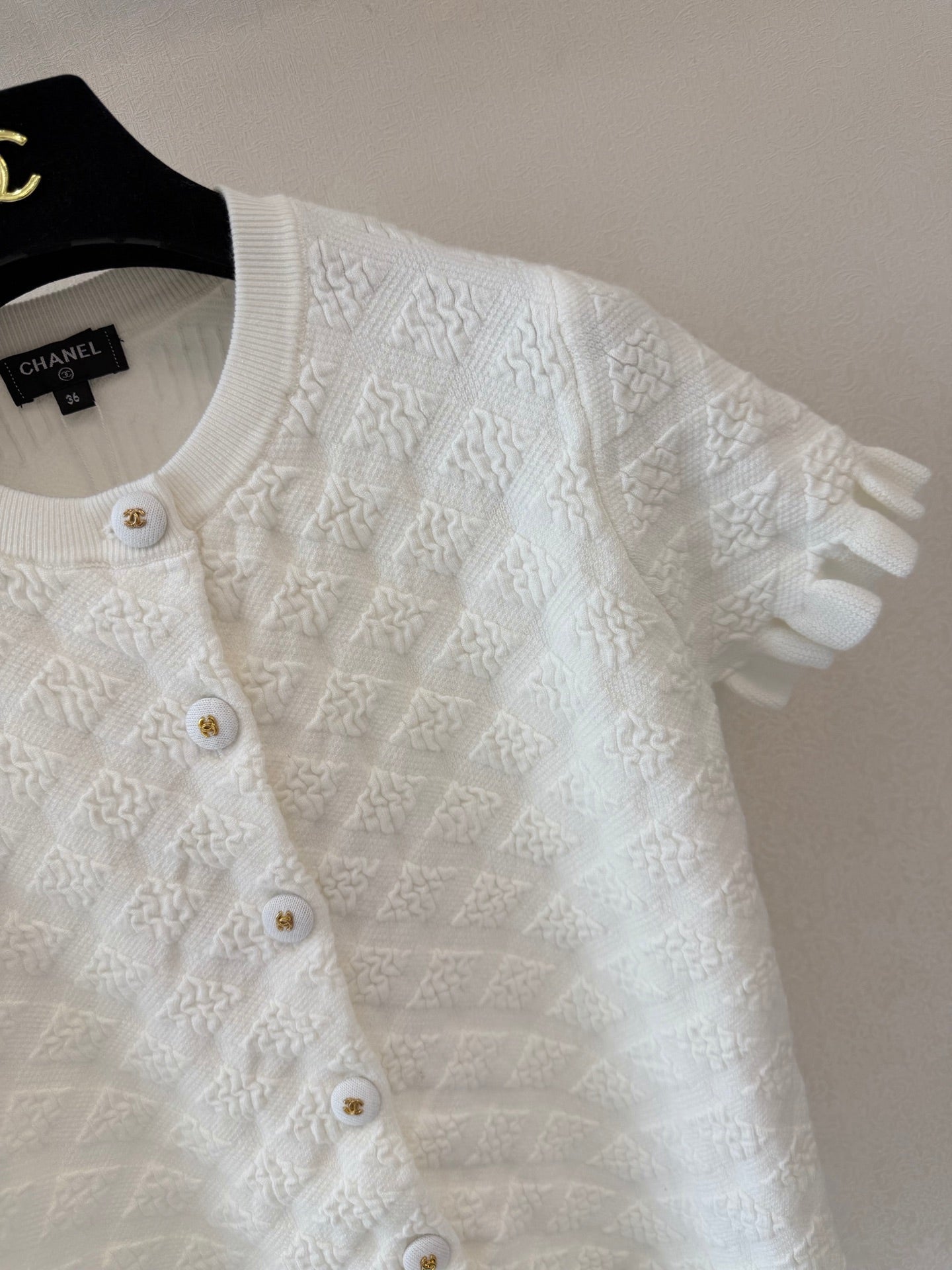 Chanel 2026 Crew Neck Short-sleeved Cardigan White Cotton 394834