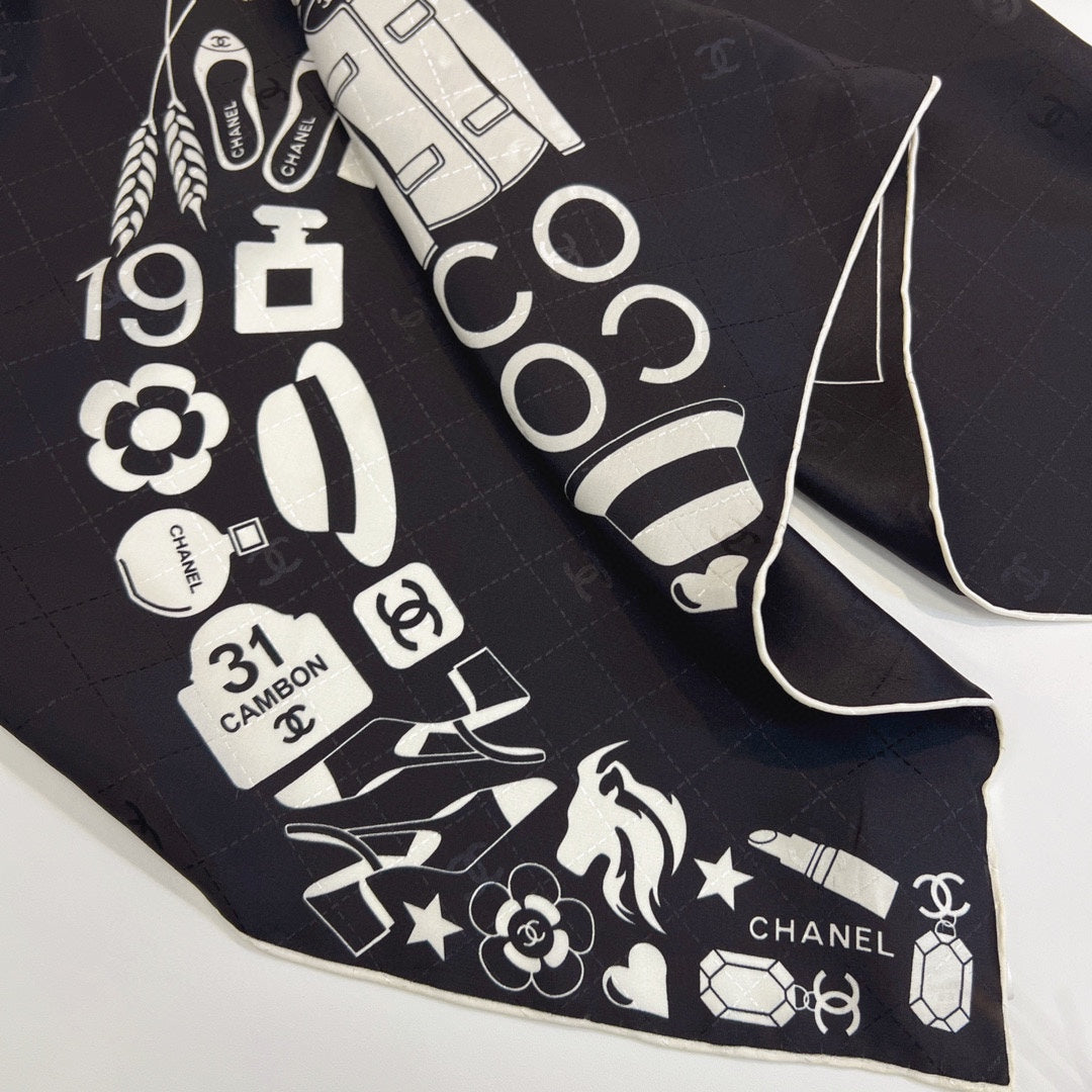 CC Square Scarf 90 CM In Black Mix White Silk 288715