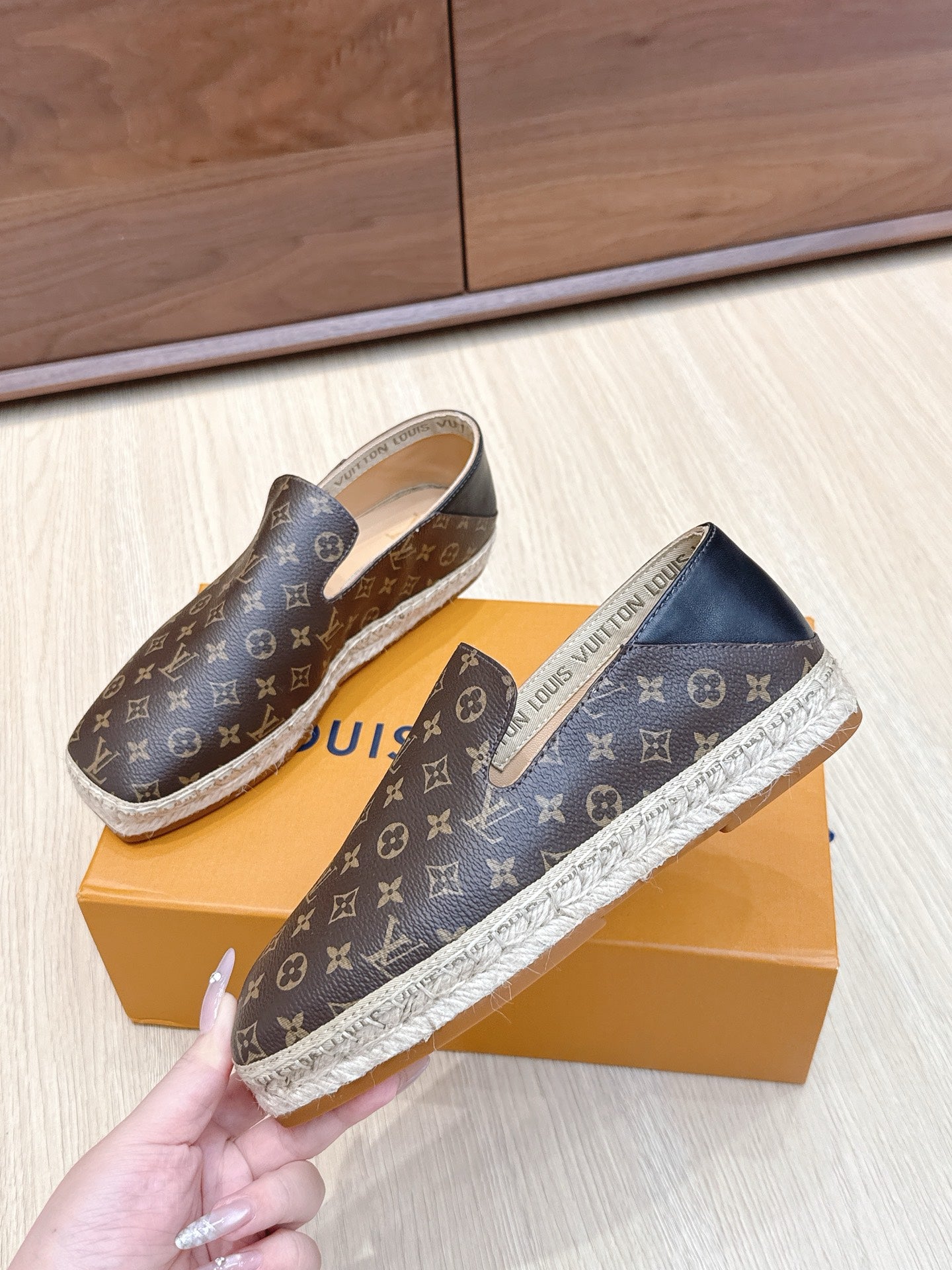 LV 26ss Loafers Brown Genuine Leather 656966