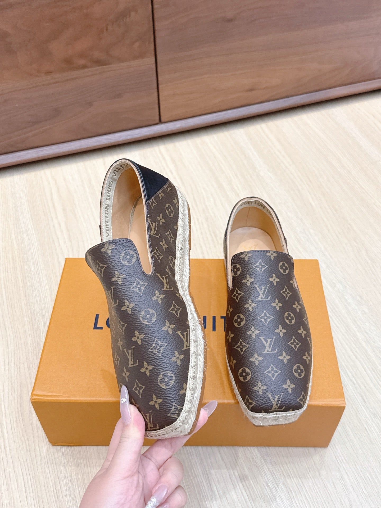 LV 26ss Loafers Brown Genuine Leather 656966