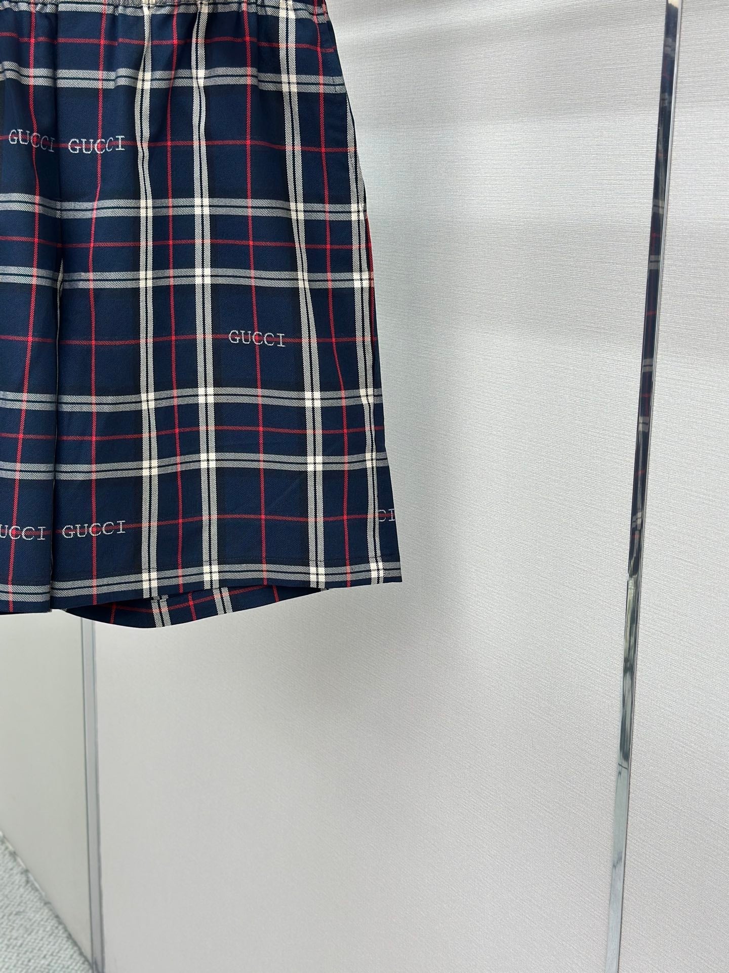 GC 2026 Men's Striped Shorts Navy Blue Red Cotton 699258