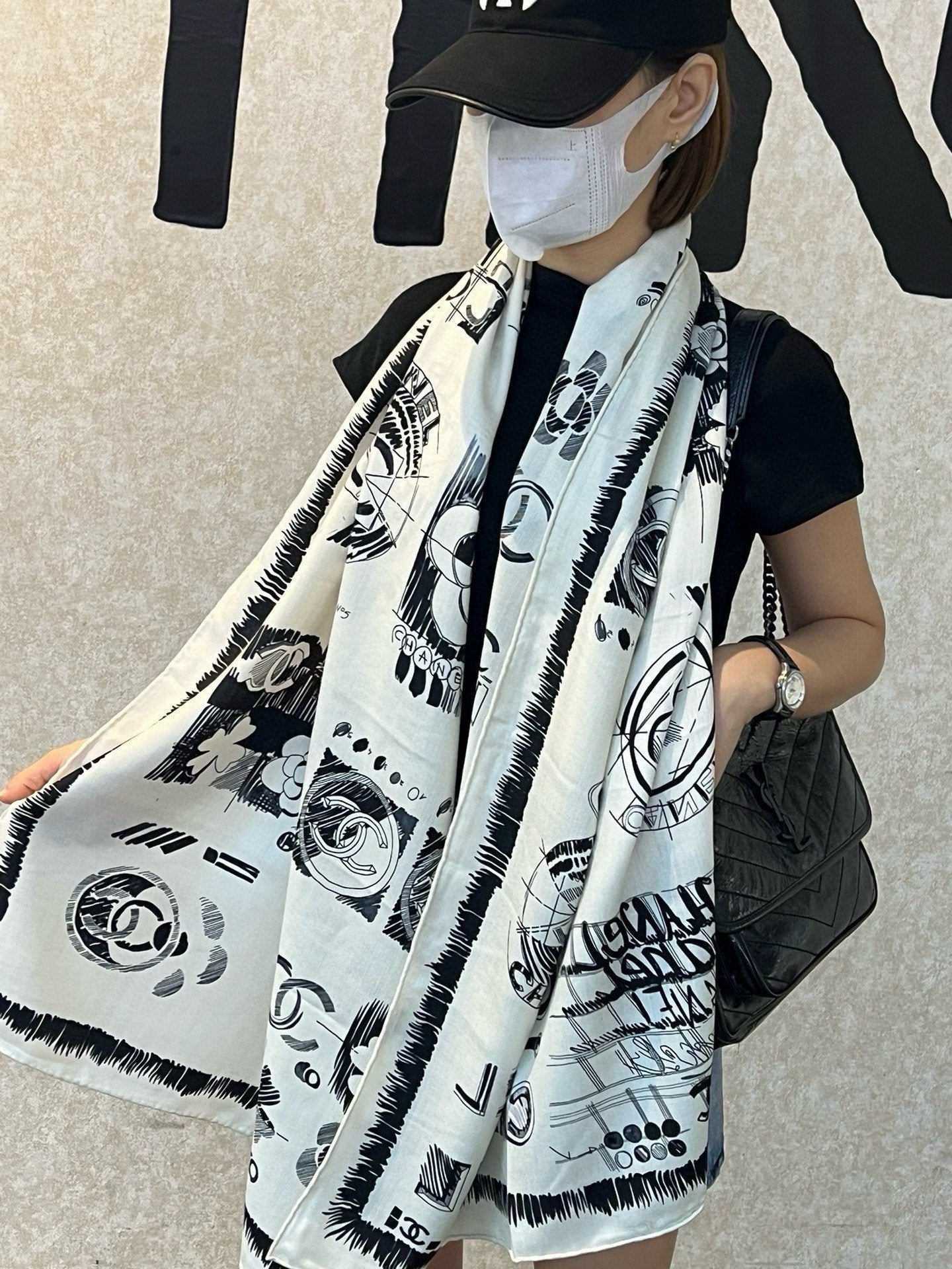 CC Scarf 185 CM In White Black Cashmere Silk  182460