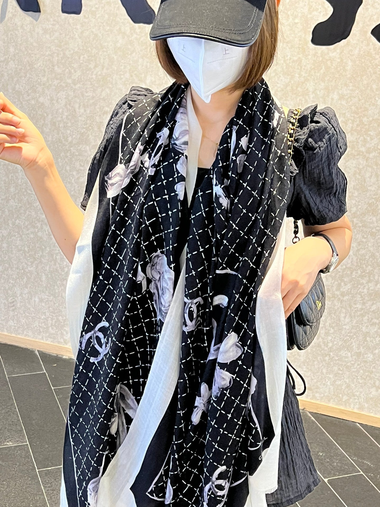CC Scarf 200 CM In Black White Cashmere Silk  255991