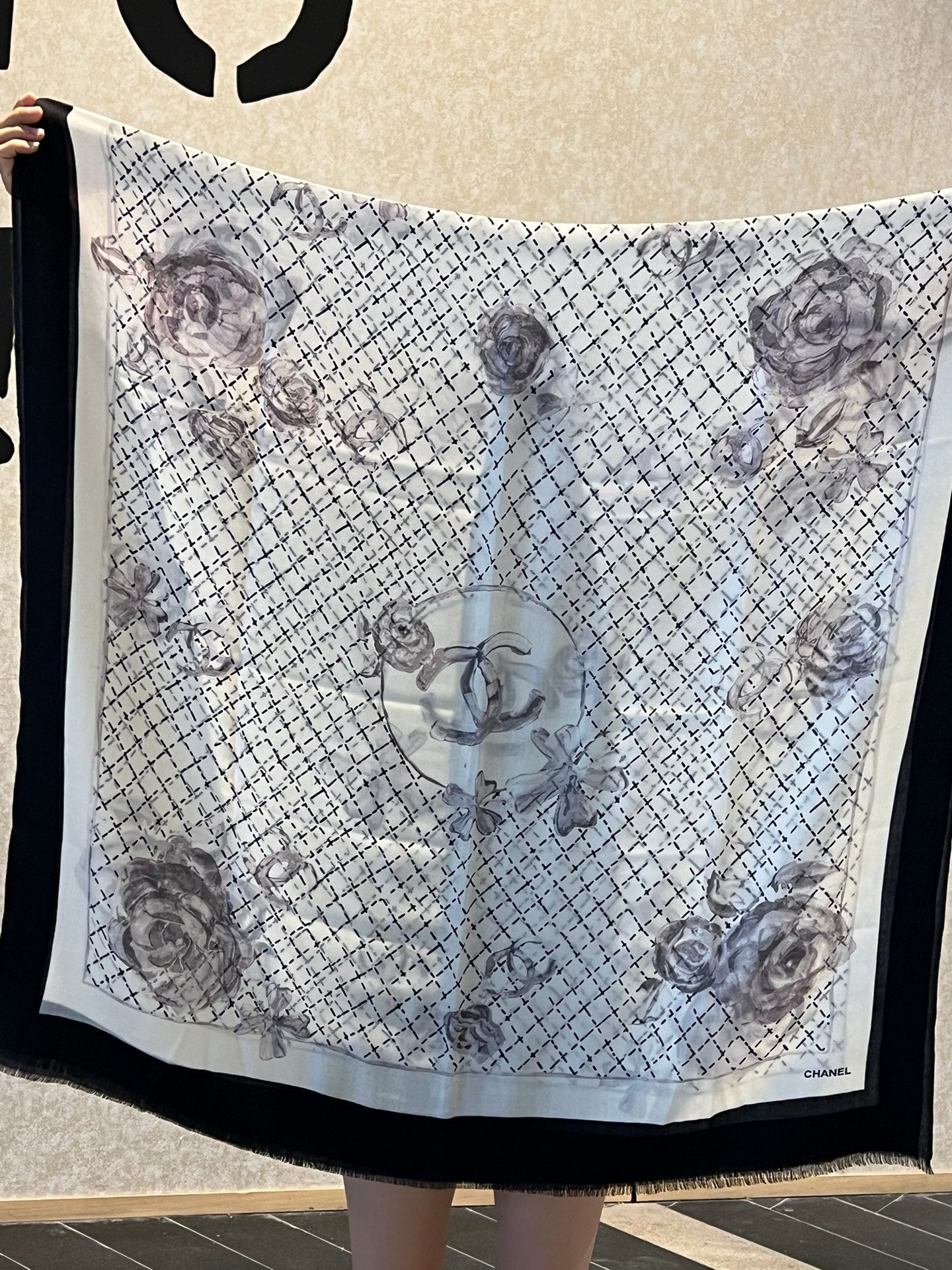 CC Scarf 200 CM In Black White Cashmere Silk  255991