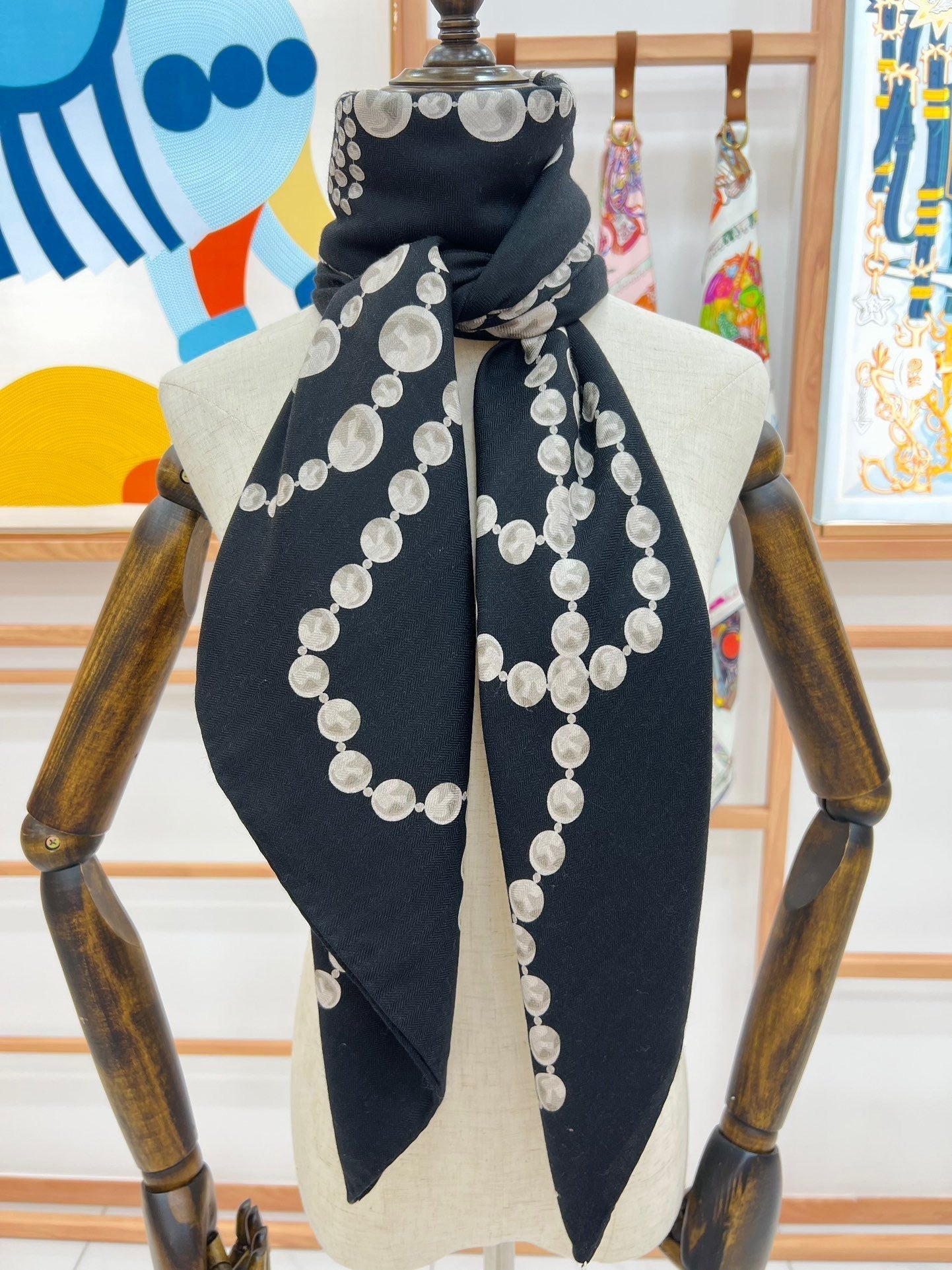 CC Square Scarf 140 CM In Black White Cashmere And Silk 264126