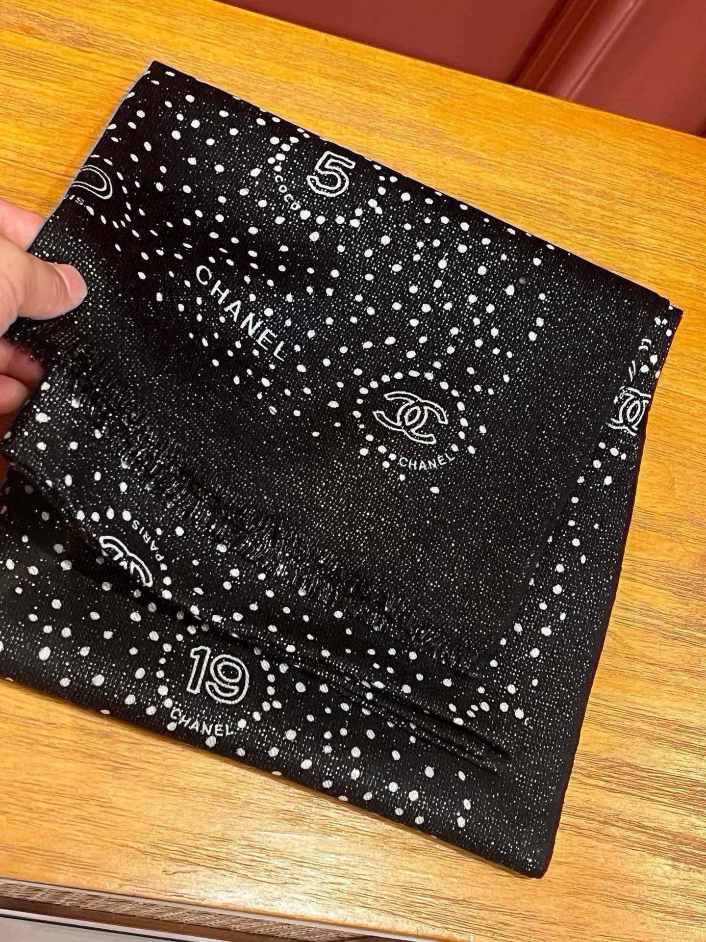 CC Scarf 200 CM In Black Polka Dot Cashmere  274118