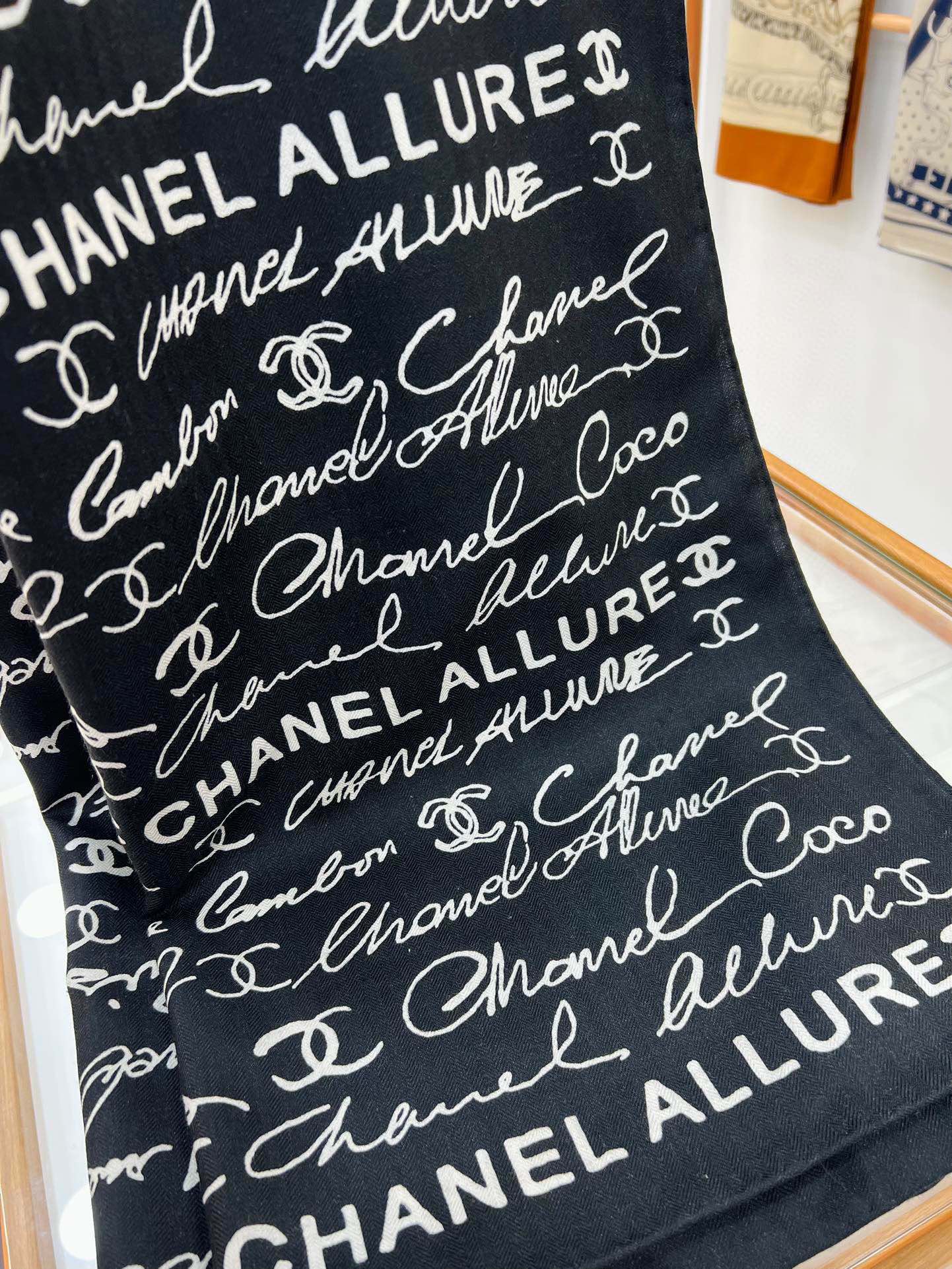 CC Square Scarf 140 CM In Black With White Text Cashmere And Silk 286378