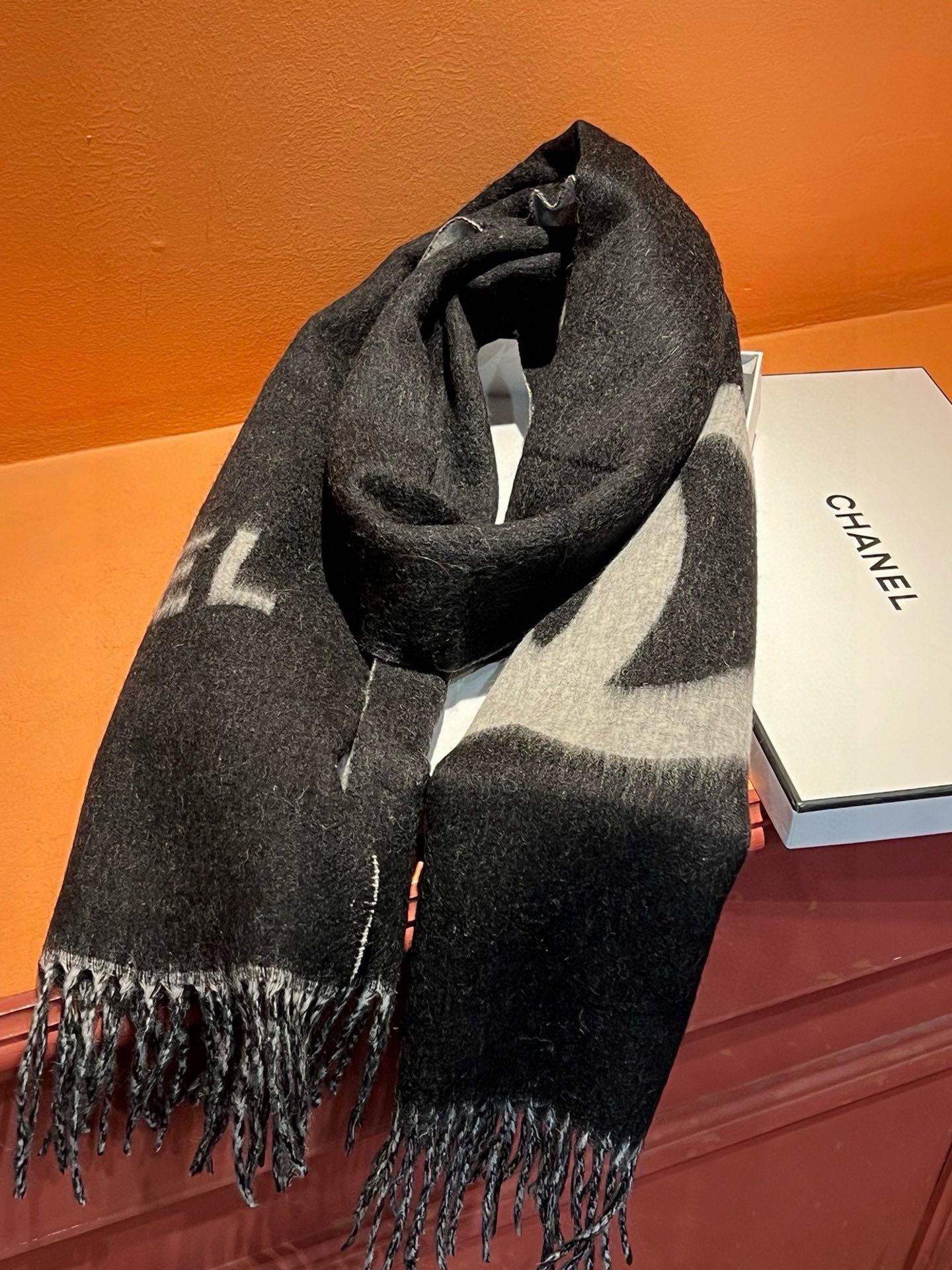CC Scarf 200 CM In Black Mix Grey Cashmere 304302