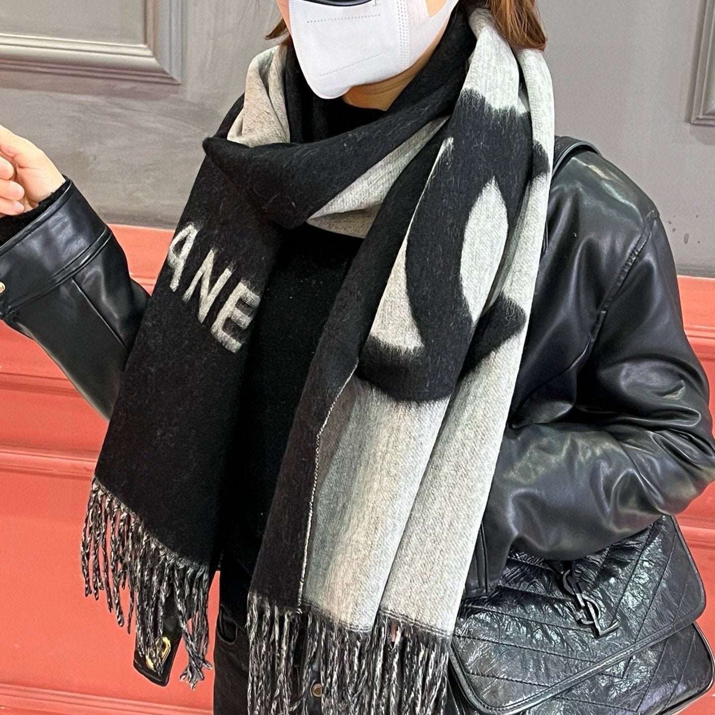 CC Scarf 200 CM In Black Mix Grey Cashmere 304302
