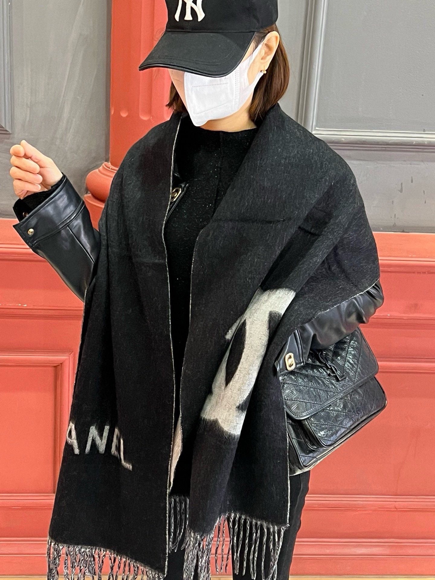 CC Scarf 200 CM In Black Mix Grey Cashmere 304302
