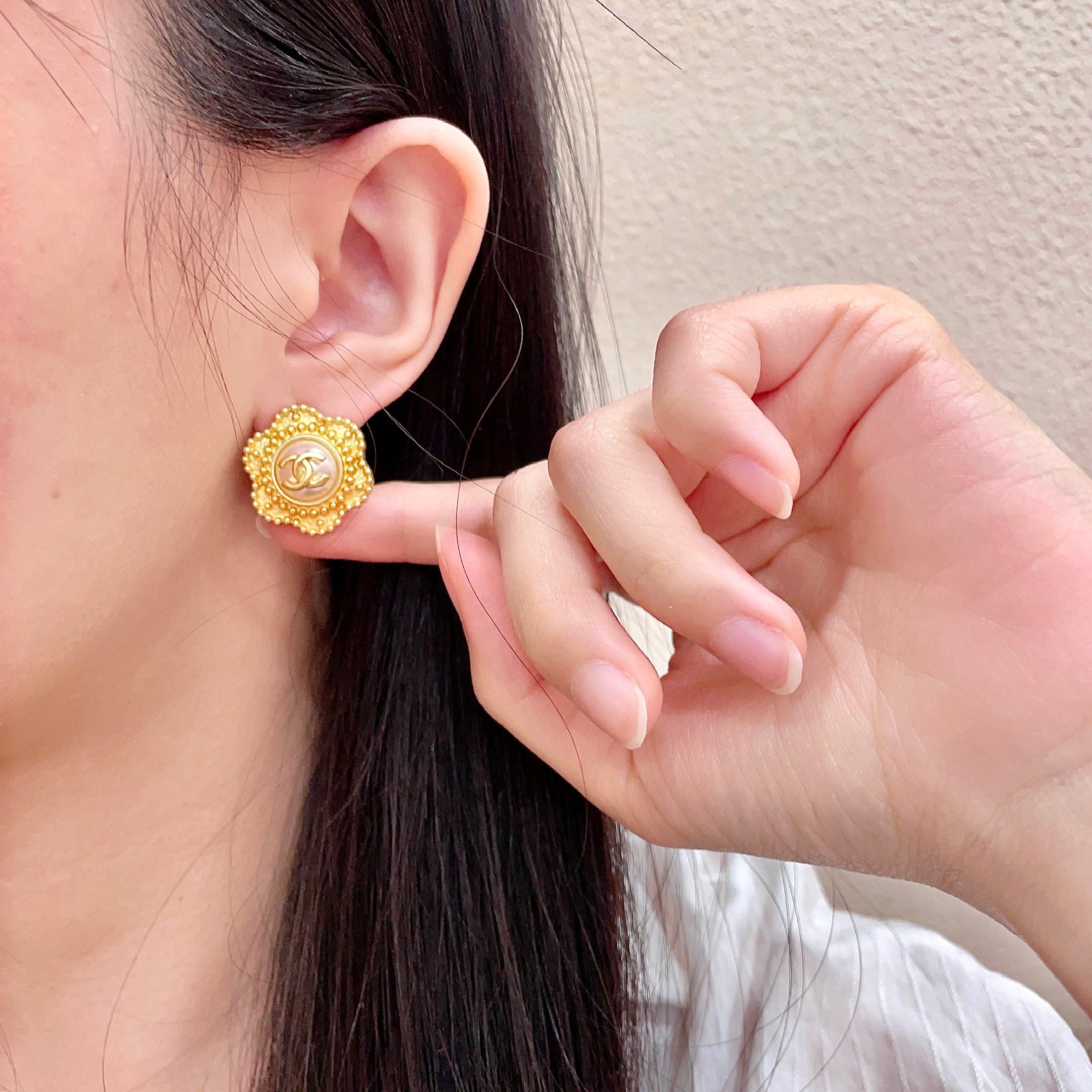 CC Flower Double C Mop Gold Earrings