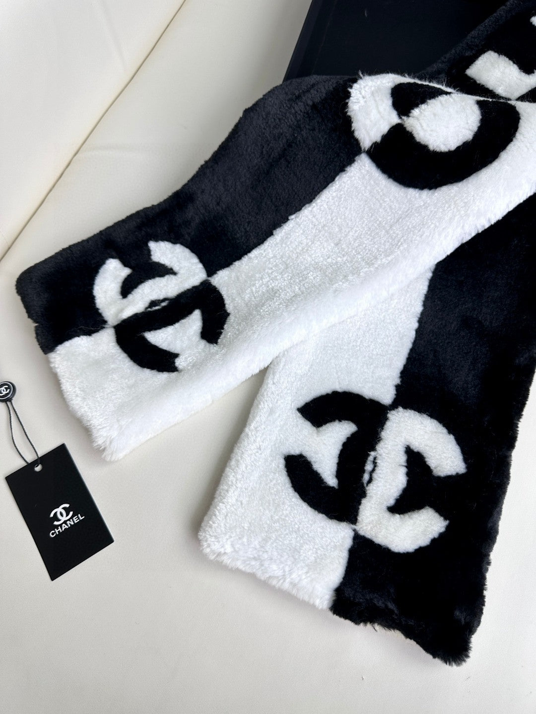 CC Scarf 120 CM In Black Mix White Fleece Wool 396432