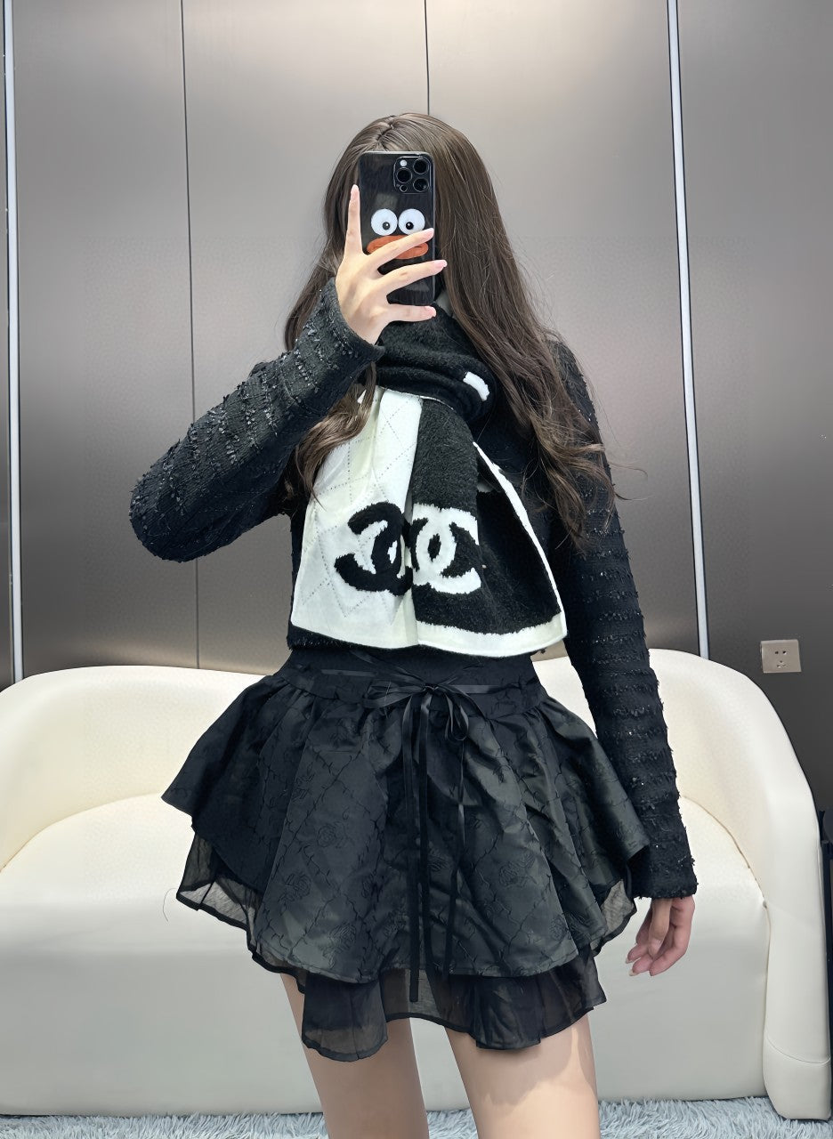 CC Scarf 180 CM In Black Mix White Cashmere And Wool Mix Silk 407255