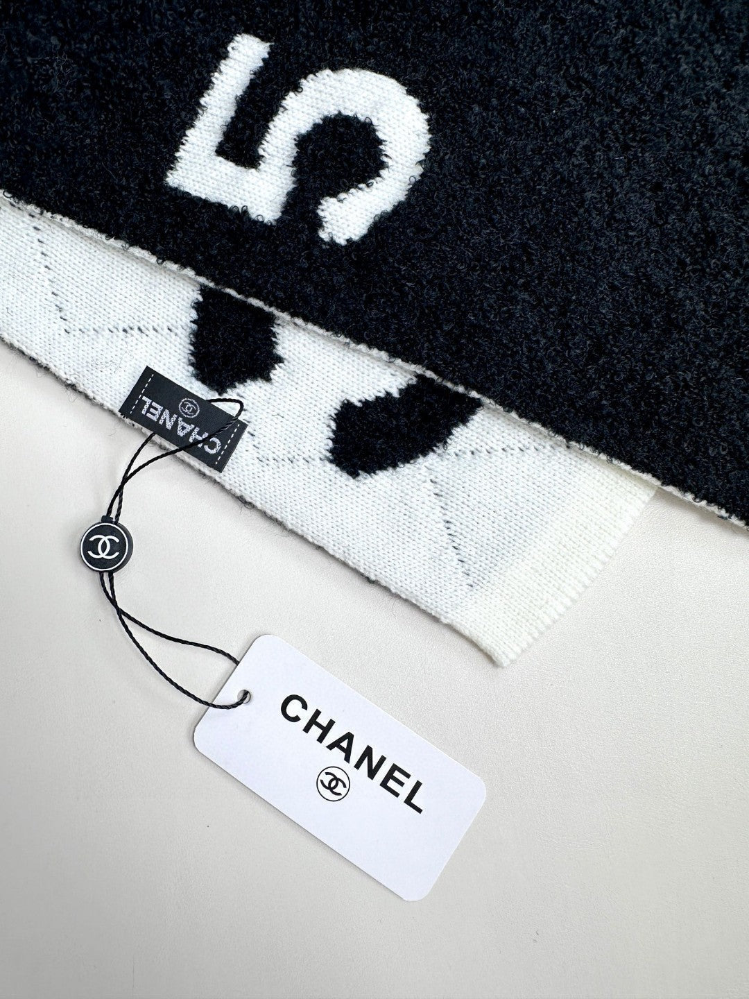 CC Scarf 180 CM In Black Mix White Cashmere And Wool Mix Silk 407255